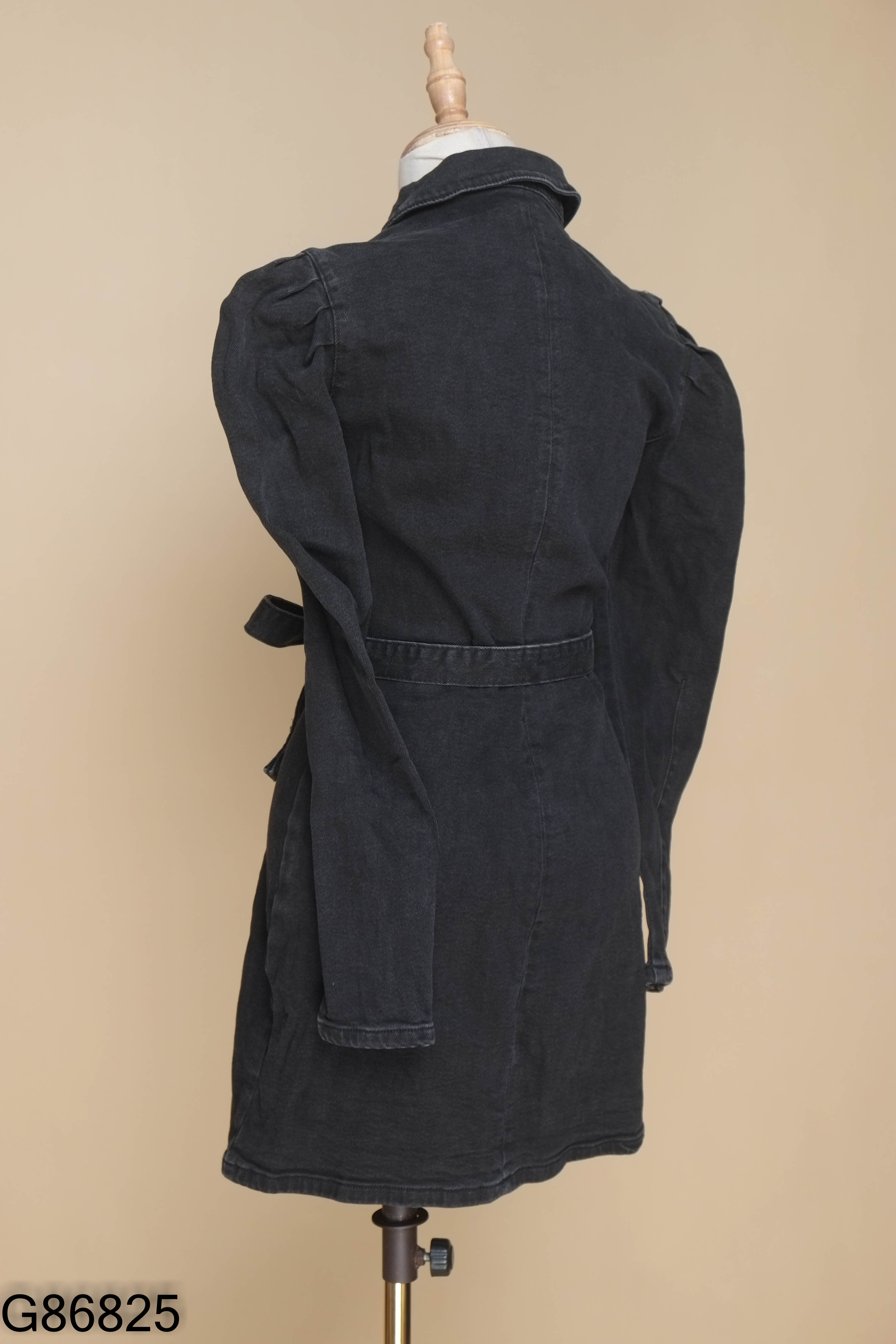 Váy BERSHKA jeans đen dài tay