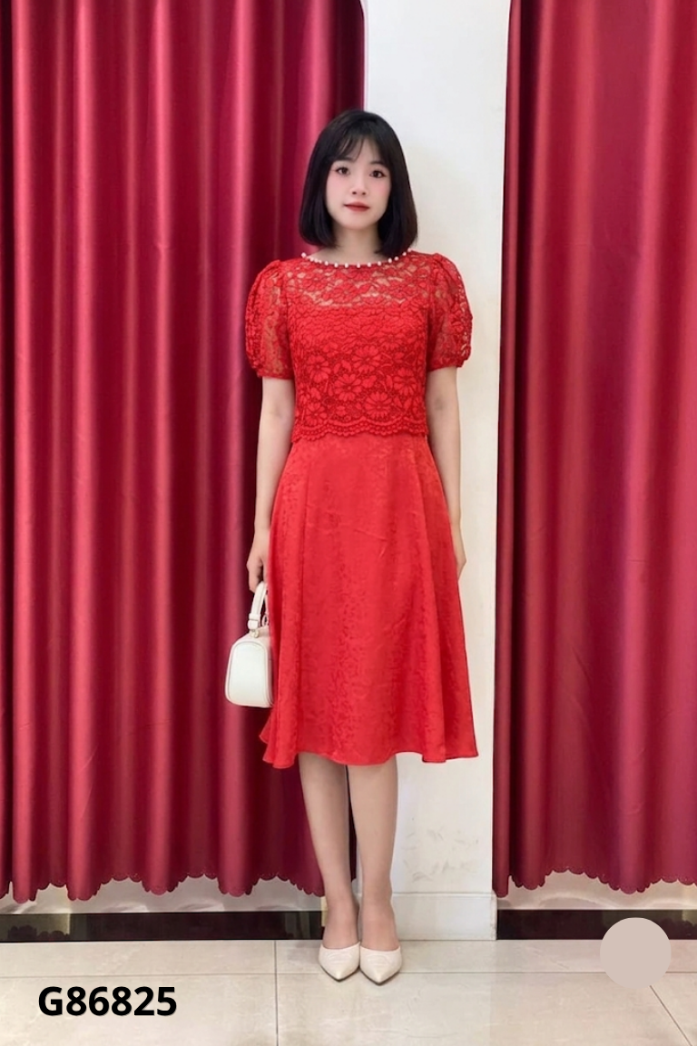Váy ELISE lụa đỏ kèm choàng ren