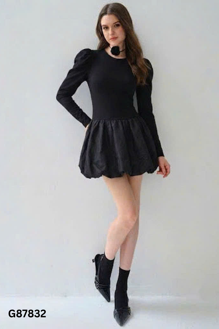 Váy đen bồng HENI DESIGN tay dài