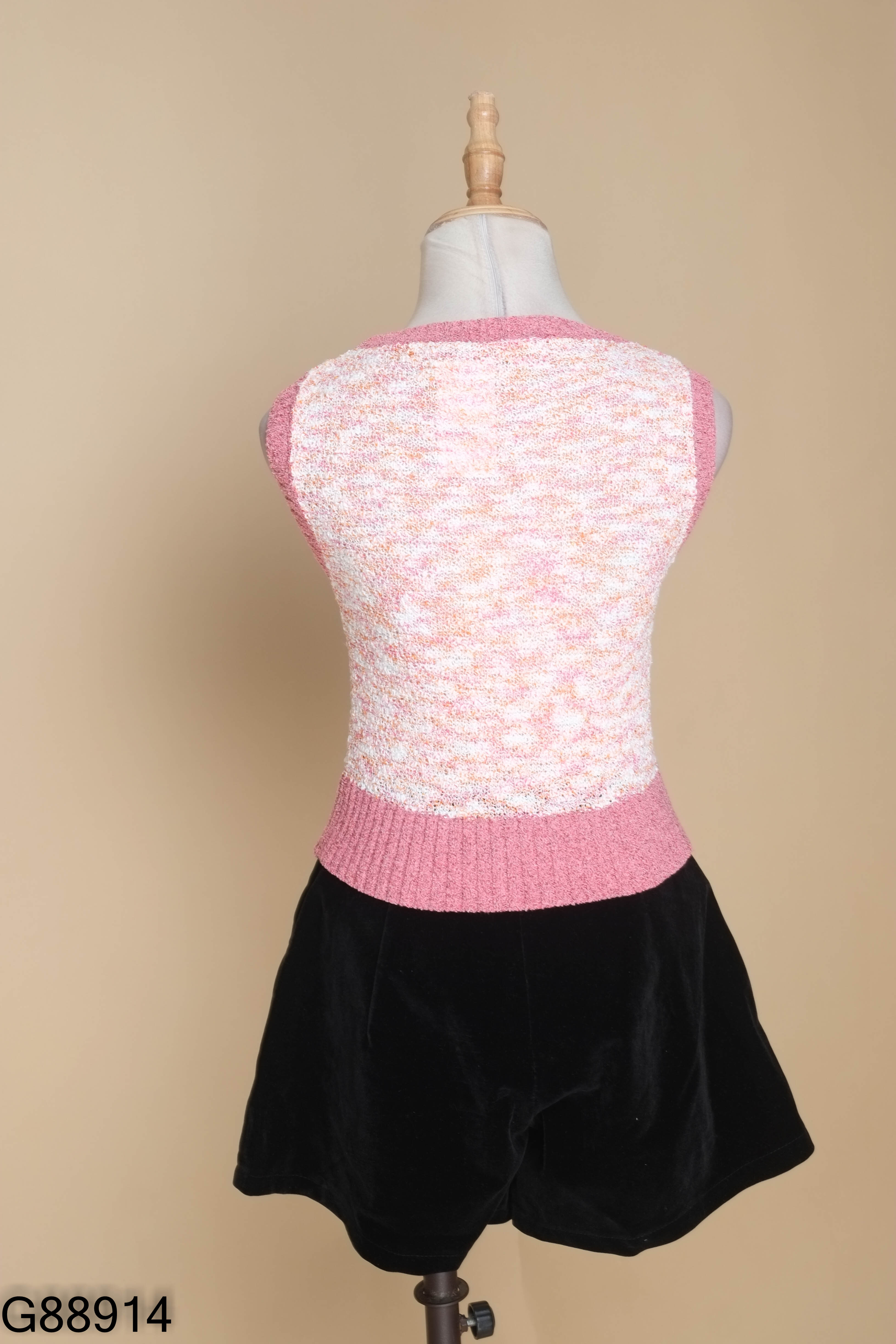 Set Áo sát nách hồng + quần shorts nhung