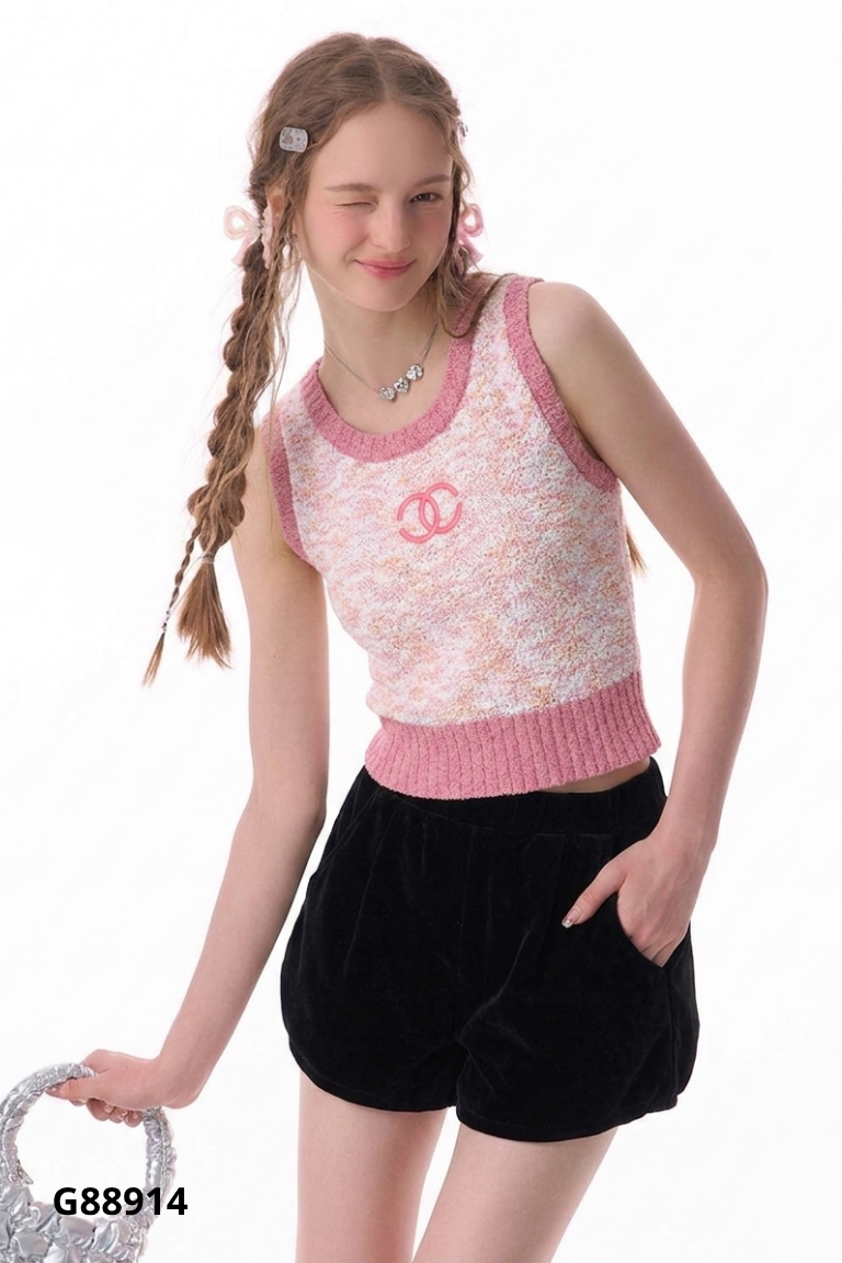 Set Áo sát nách hồng + quần shorts nhung