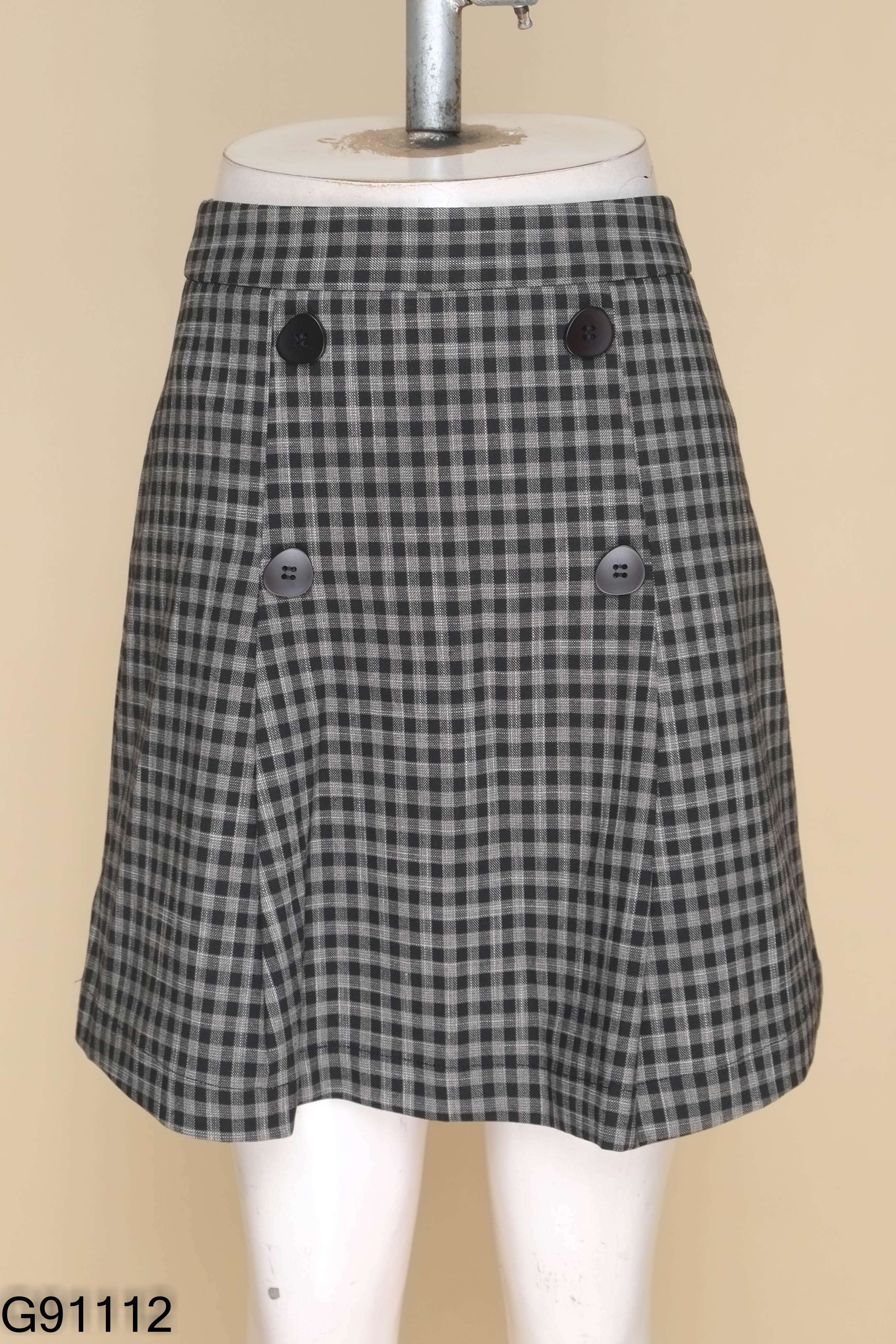 Chân váy ADORE DRESS đen kẻ be