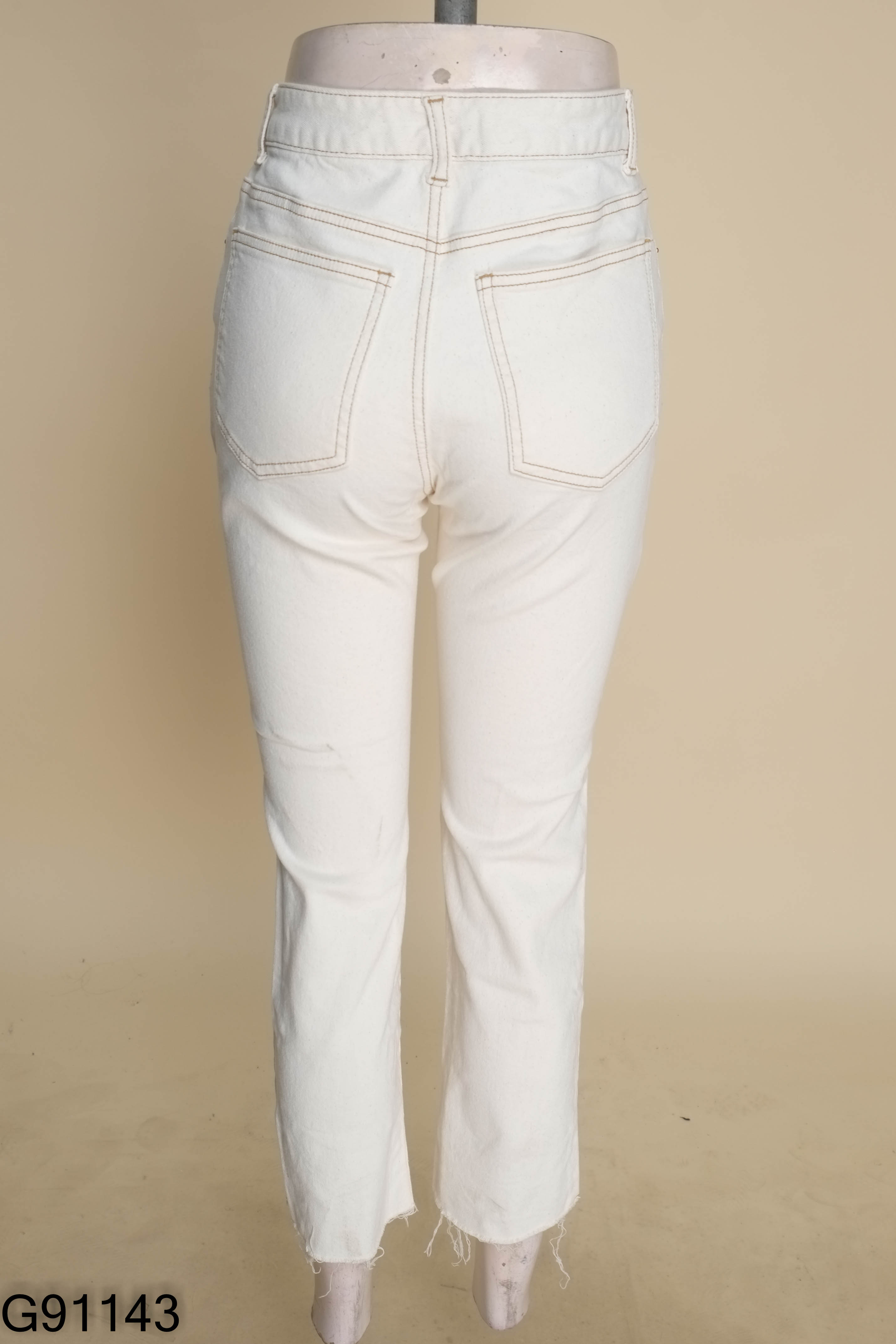 Quần jeans be ống đứng