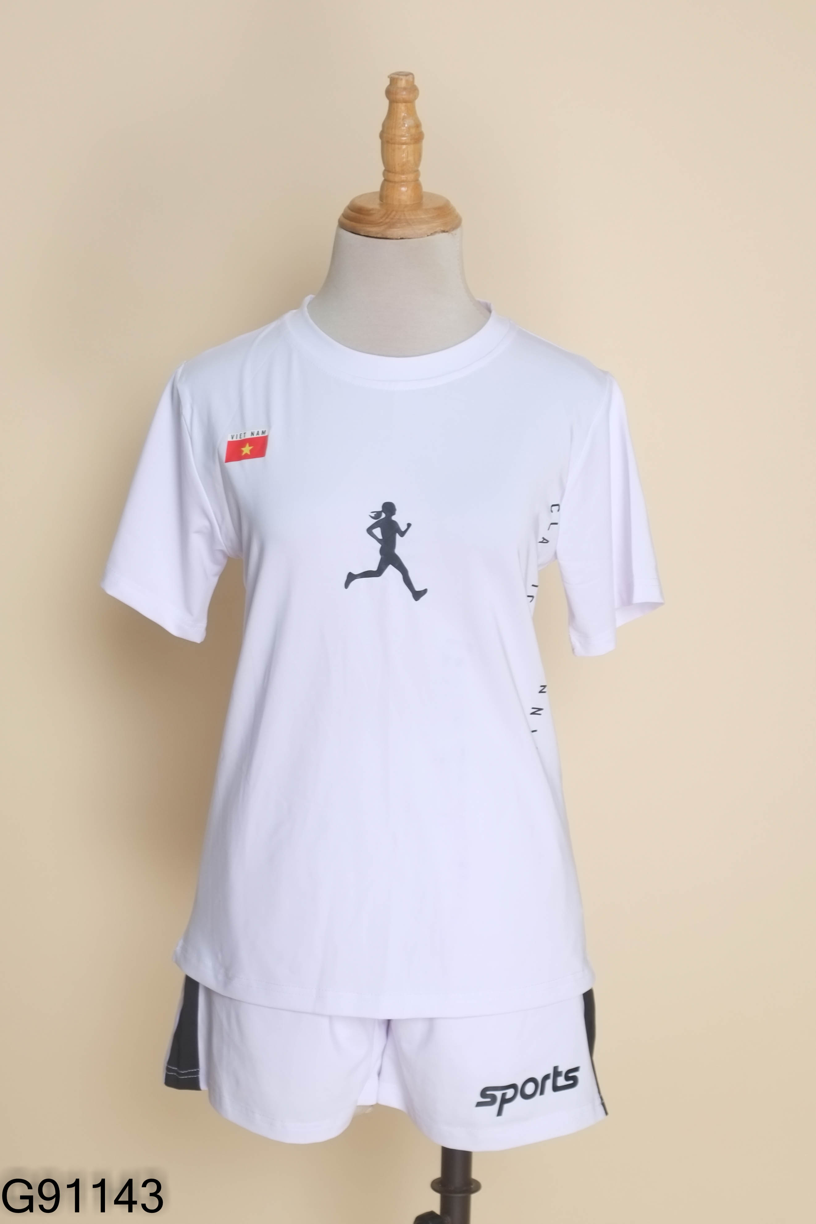 SET áo thể thao trắng+ quần