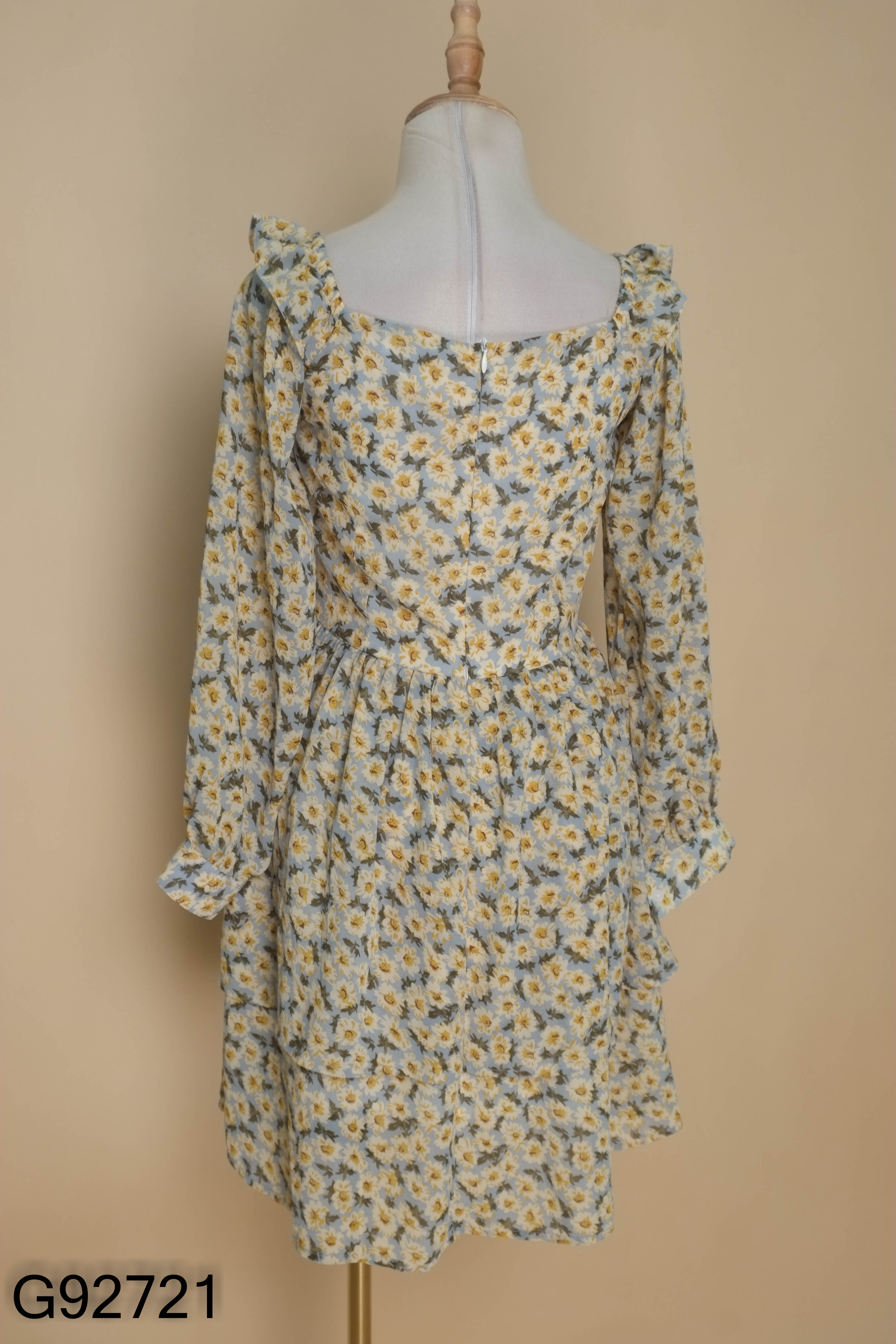 Váy xanh BLEUBIRD họ tiết be