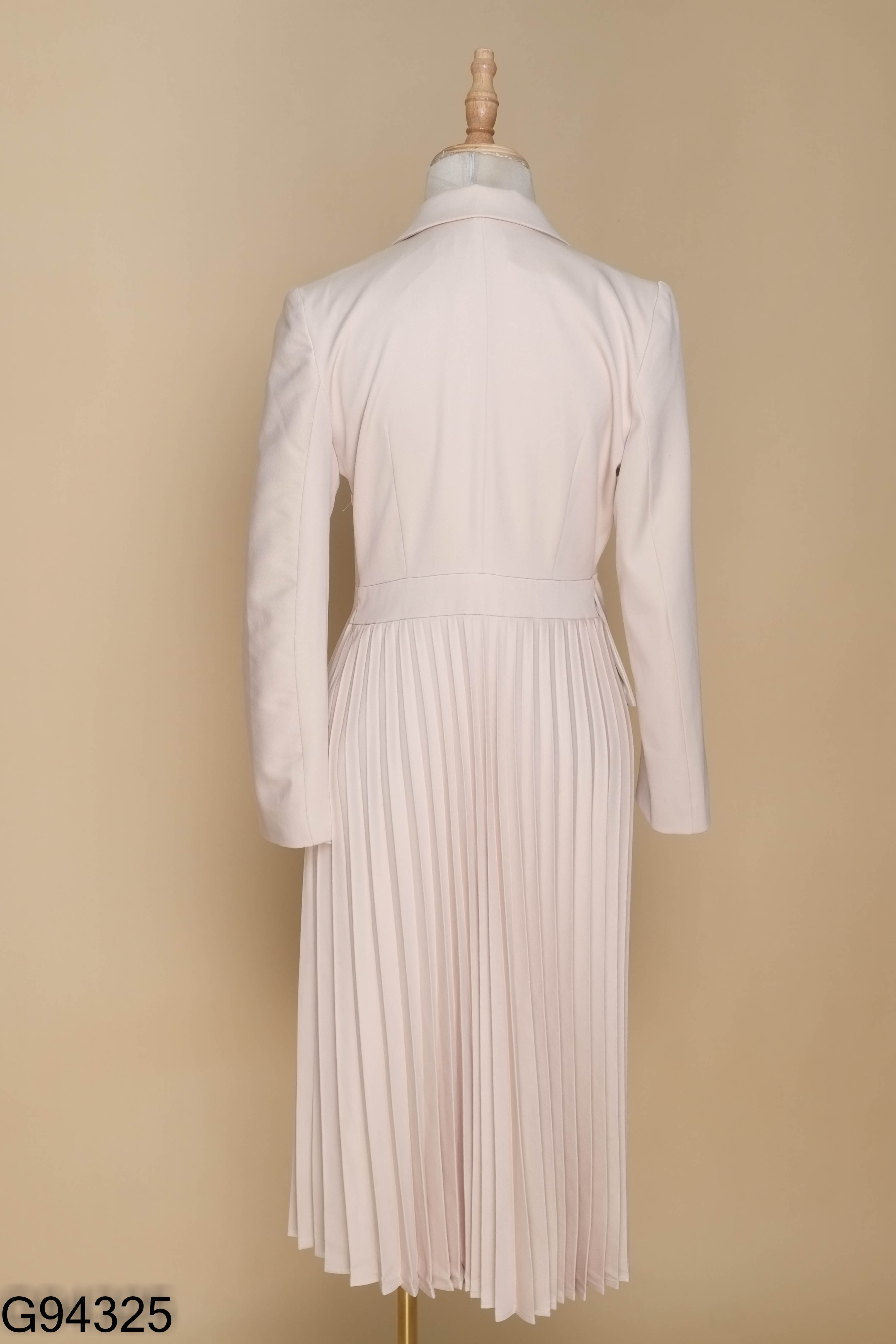 Váy ALICE be cổ vest