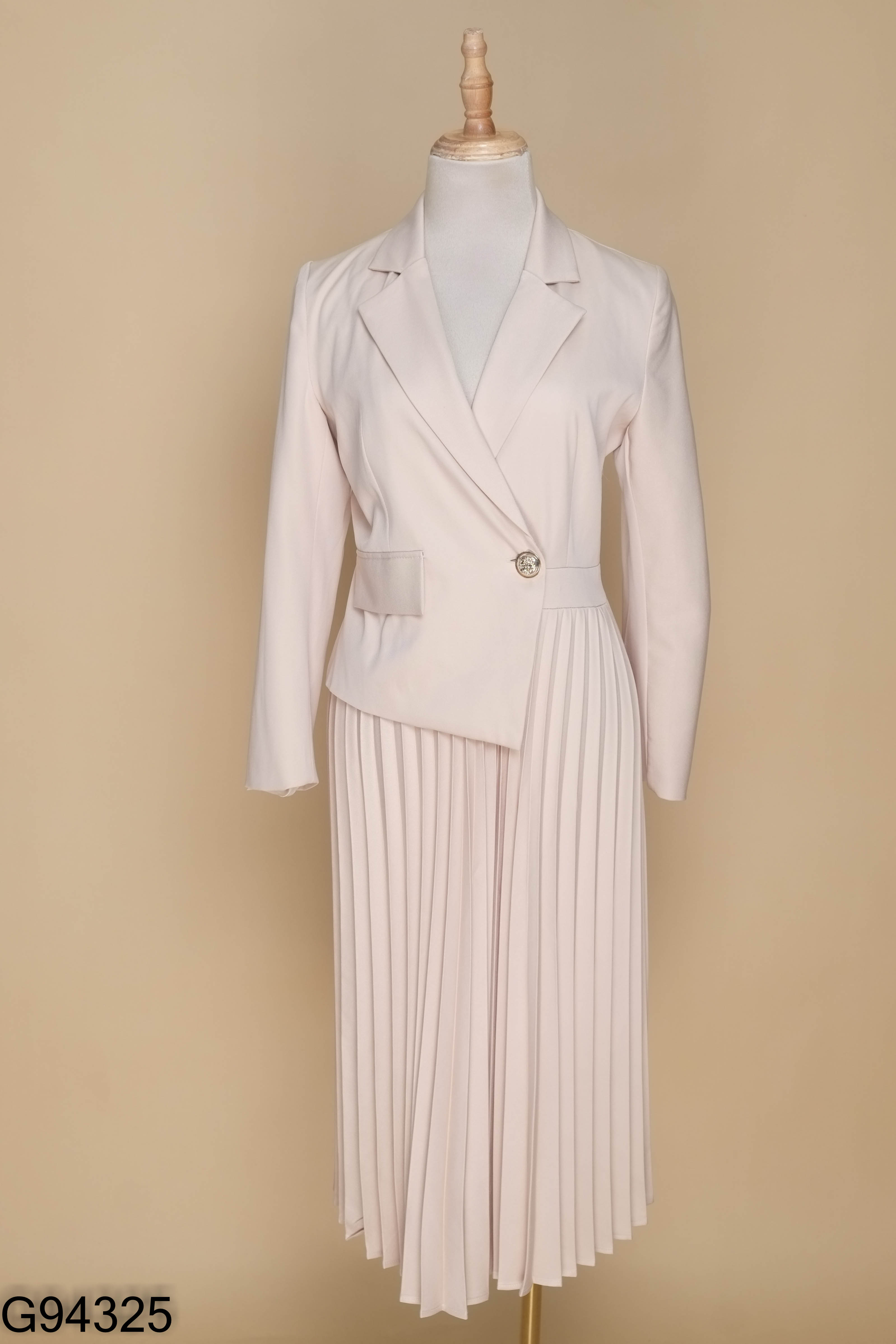 Váy ALICE be cổ vest