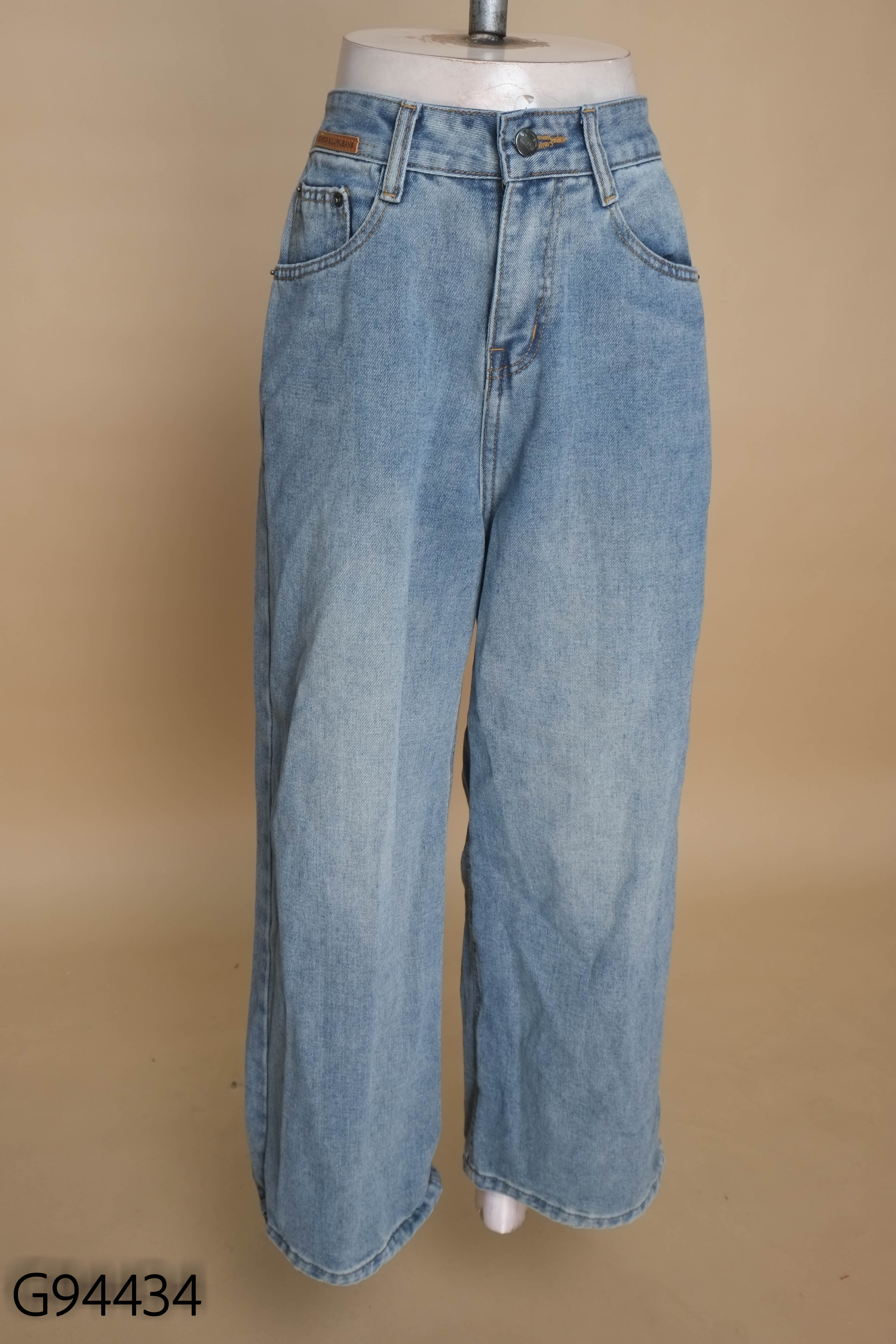 Quần jeans suông xanh trơn