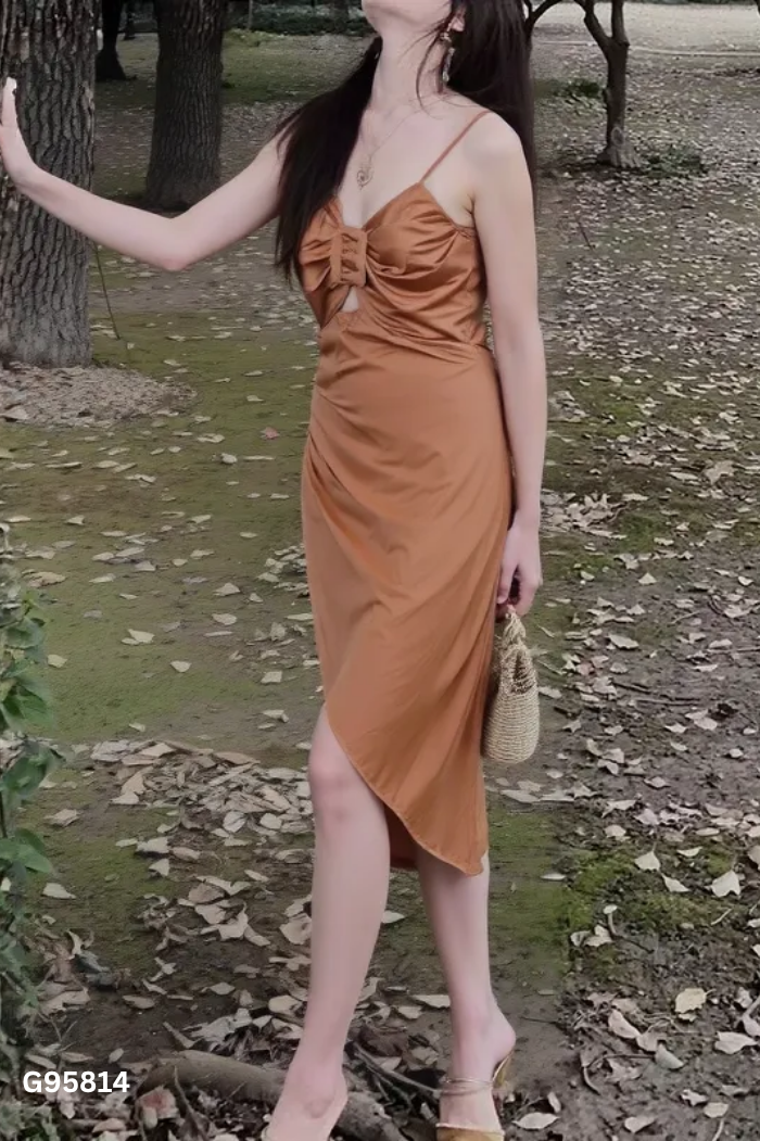 Váy hai dây nâu dúm eo