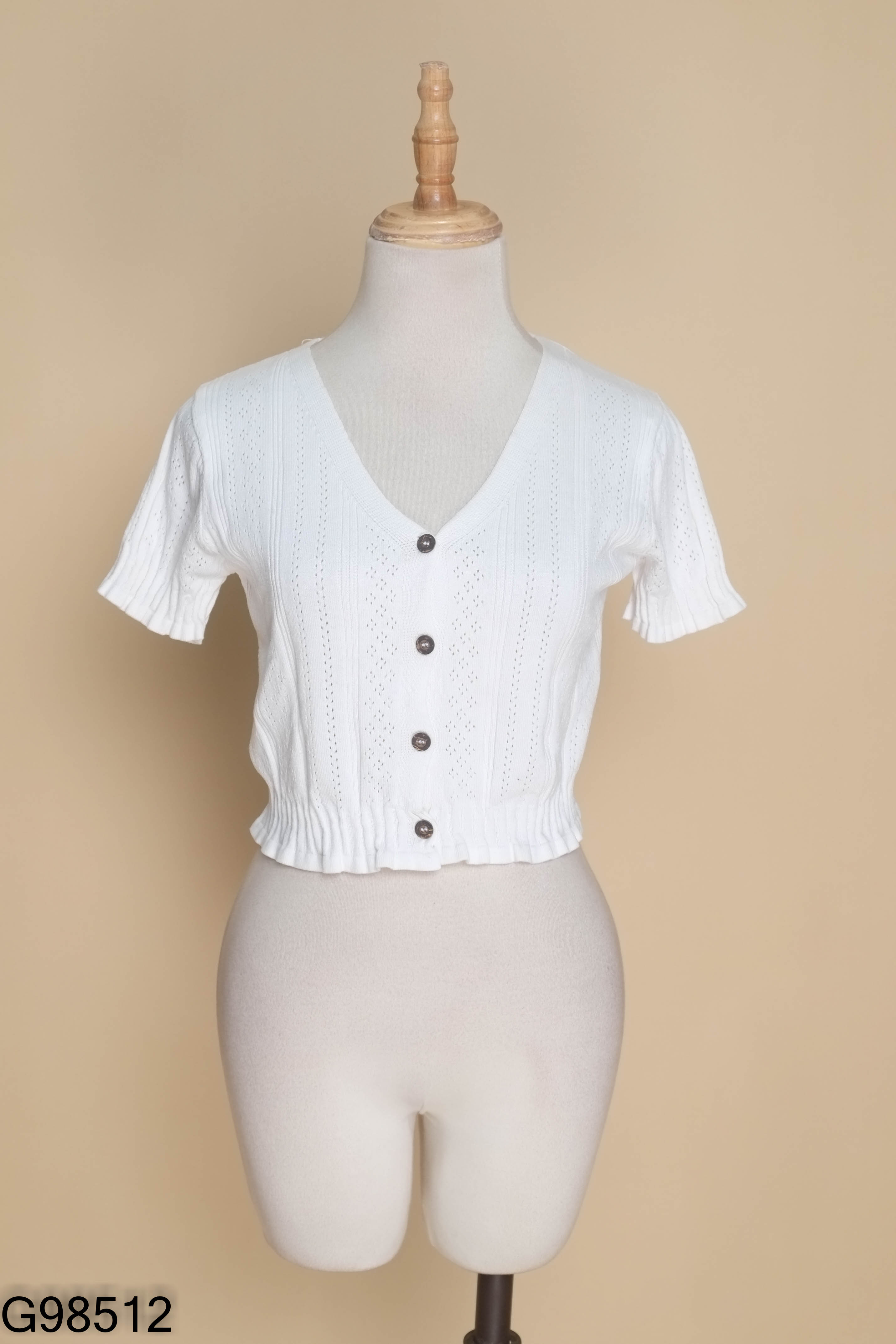 Áo cộc trắng cổ tim