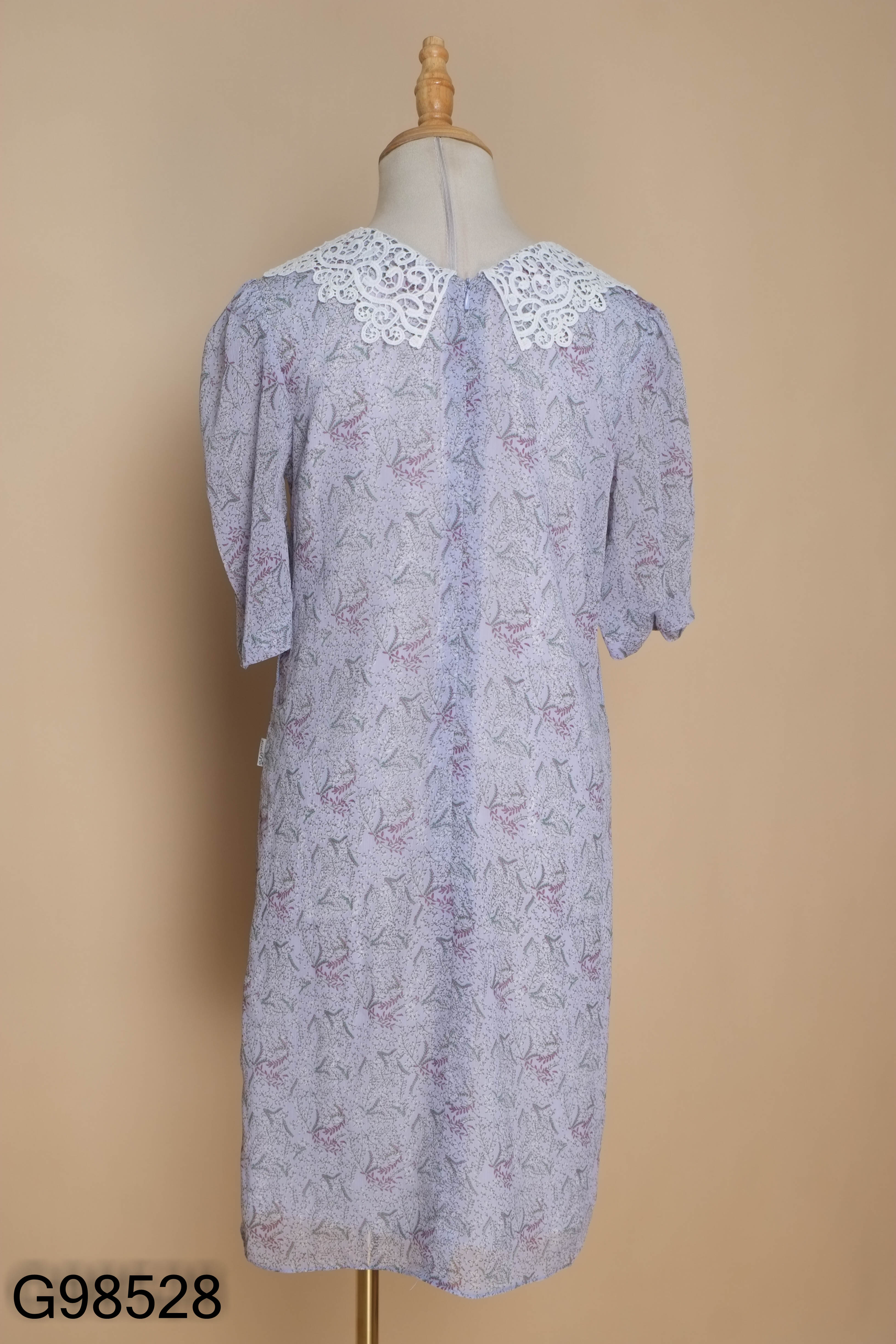 Váy xanh hoa EMSPO cổ sen trắng