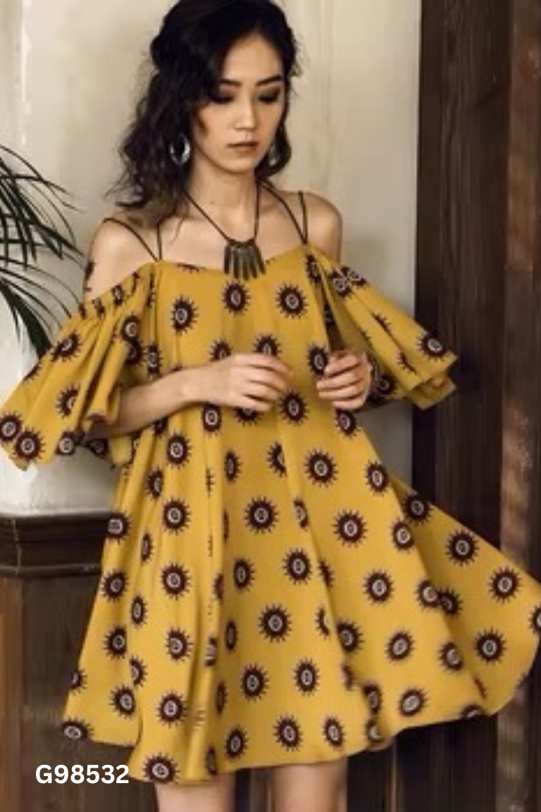 Váy lanh suông vàng hoa đỏ trễ vai