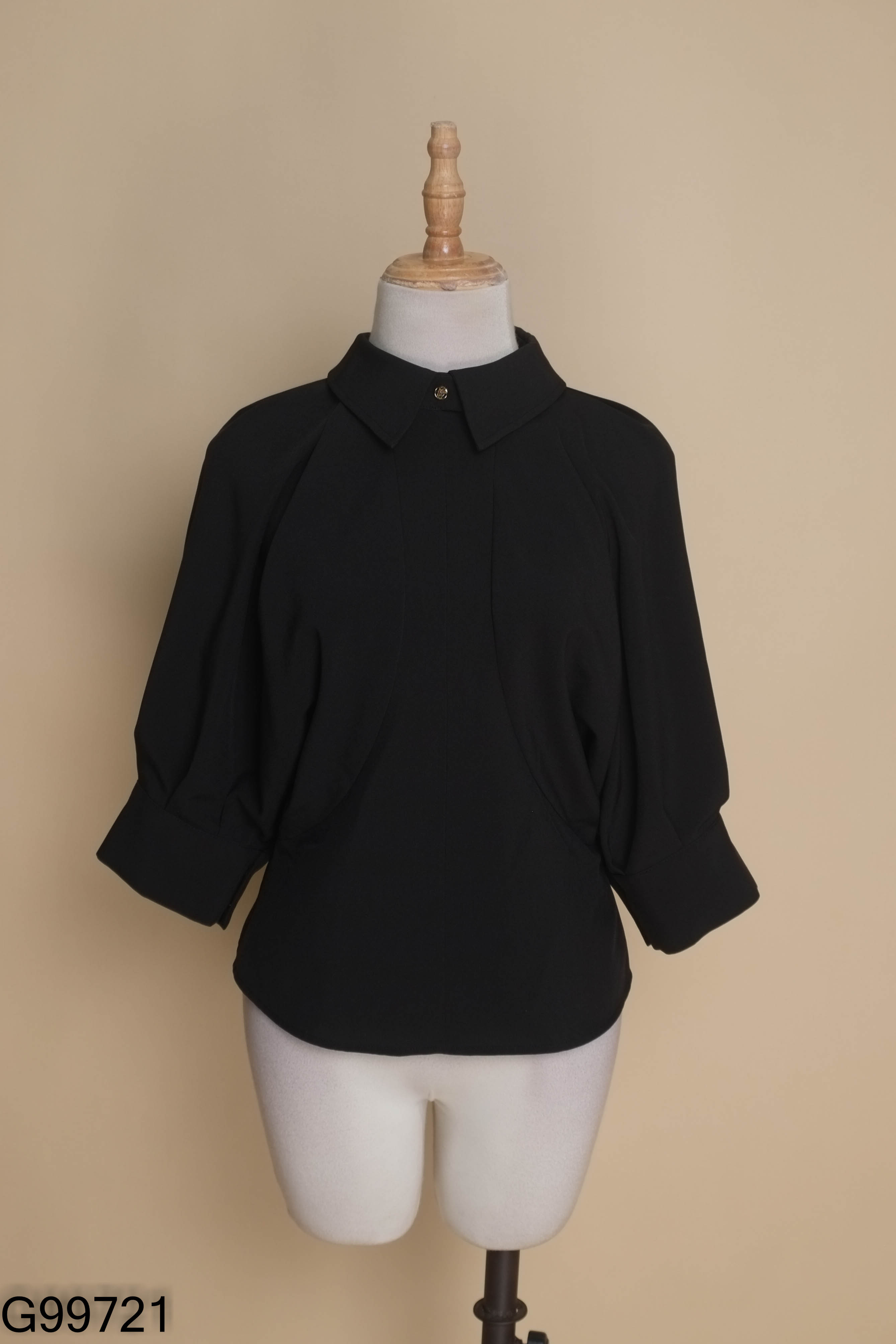 Áo IVY MODA đen tay dơi