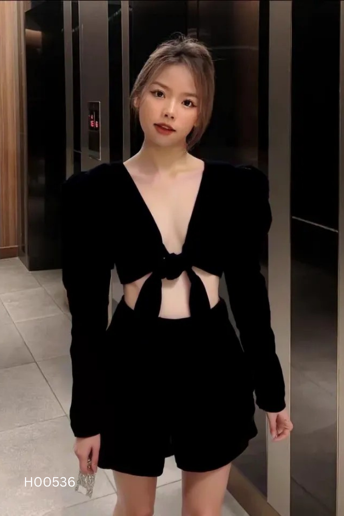 SET Áo ASHLEY nhung đen + quần BONG BANG short