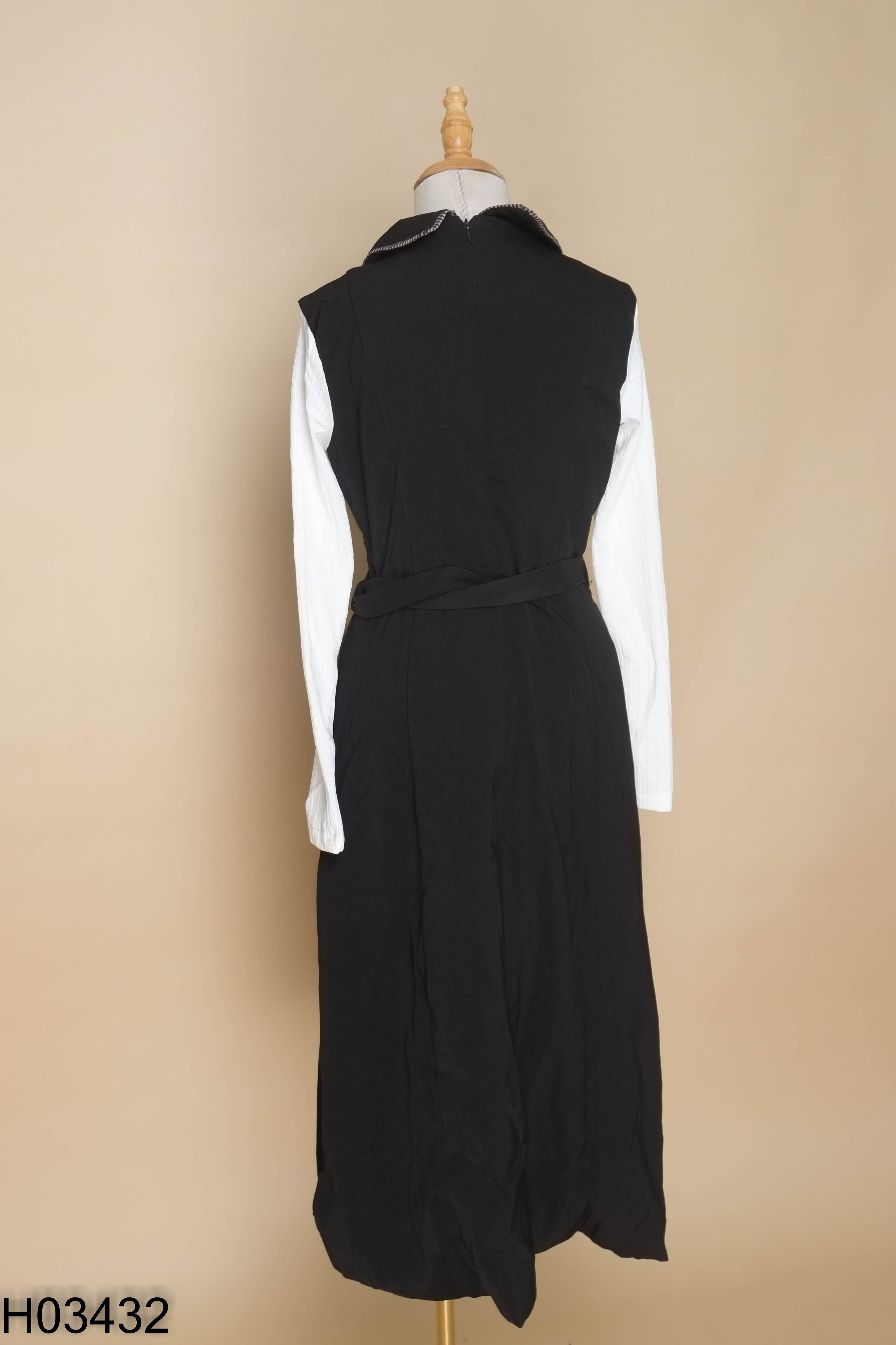 Váy HAMY CLOTHING đen tat kem cổ bèo