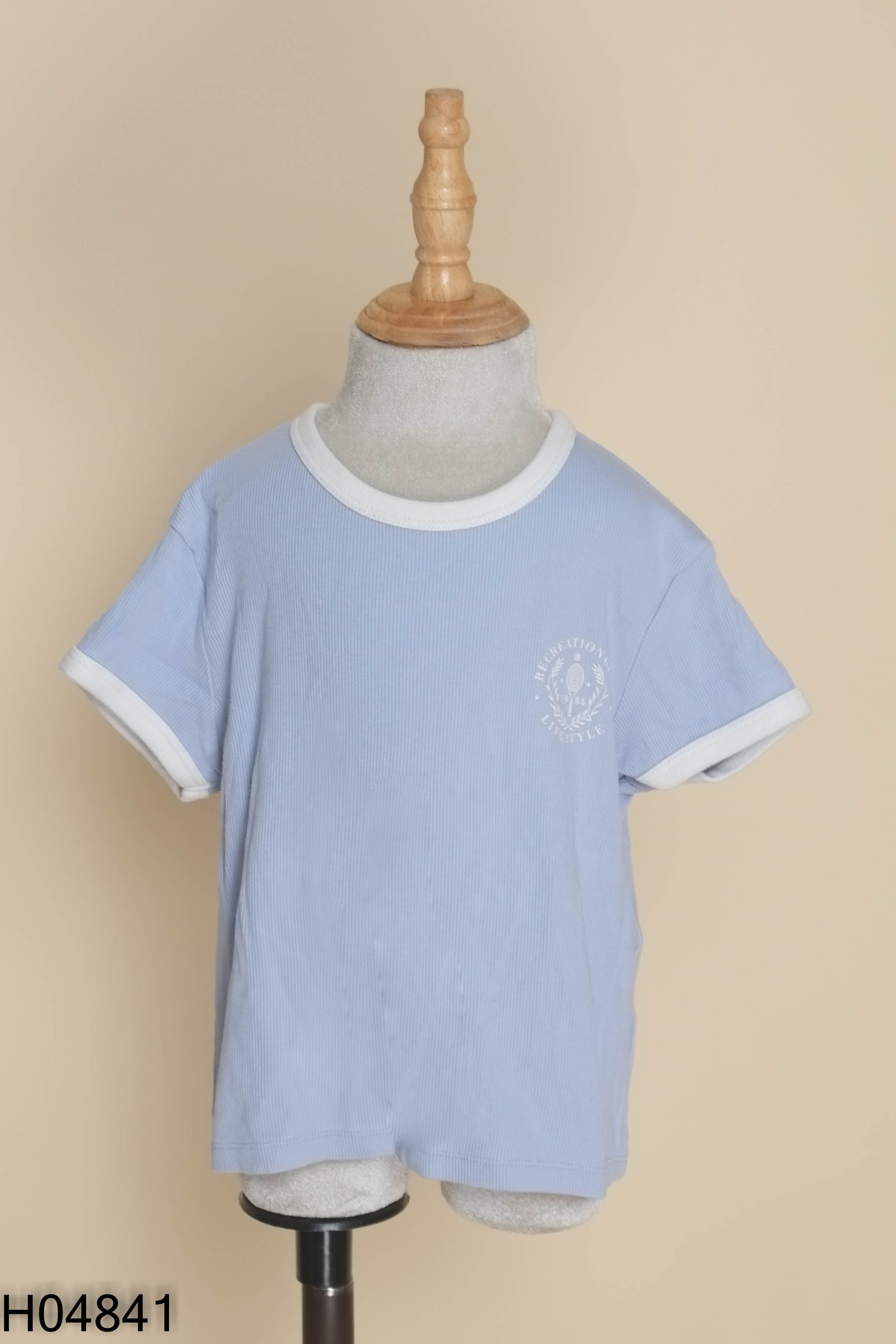 Áo thun xanh UNIQLO viền trắng KIDS
