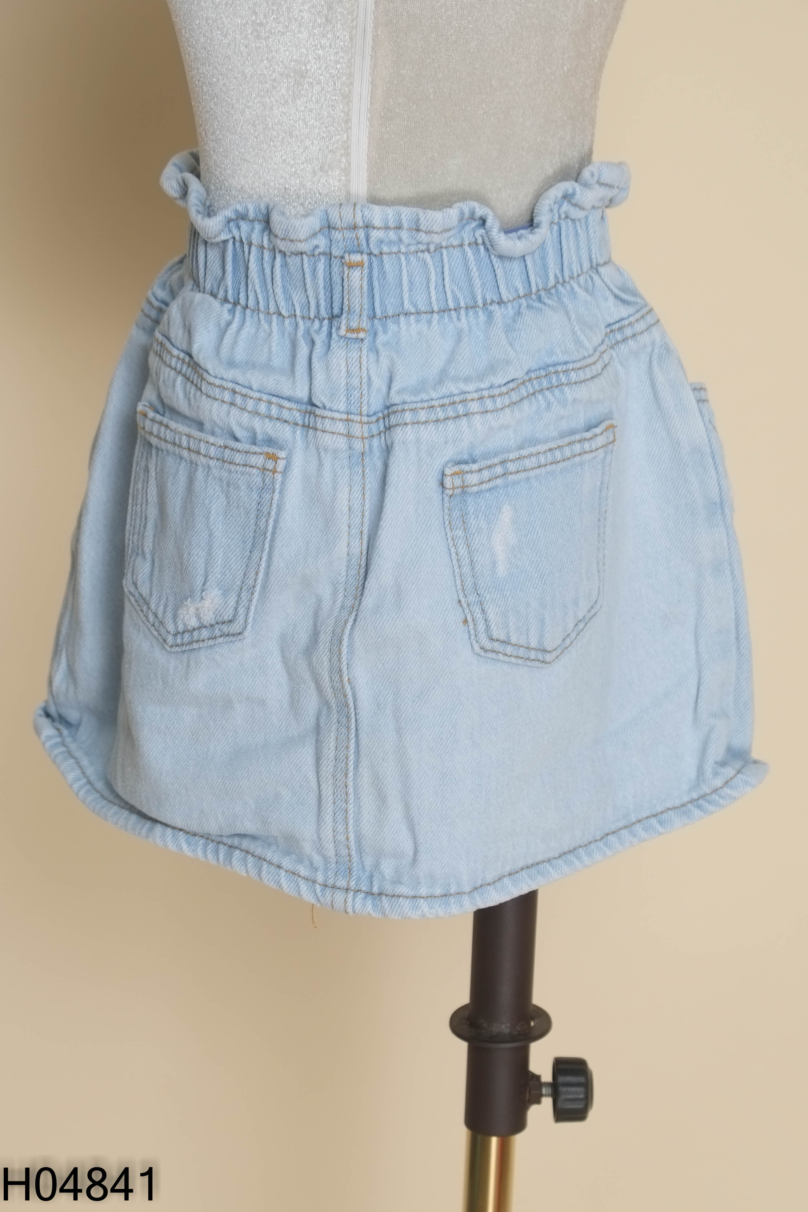 Chân váy jeans xanh ZARA chữ A KIDS