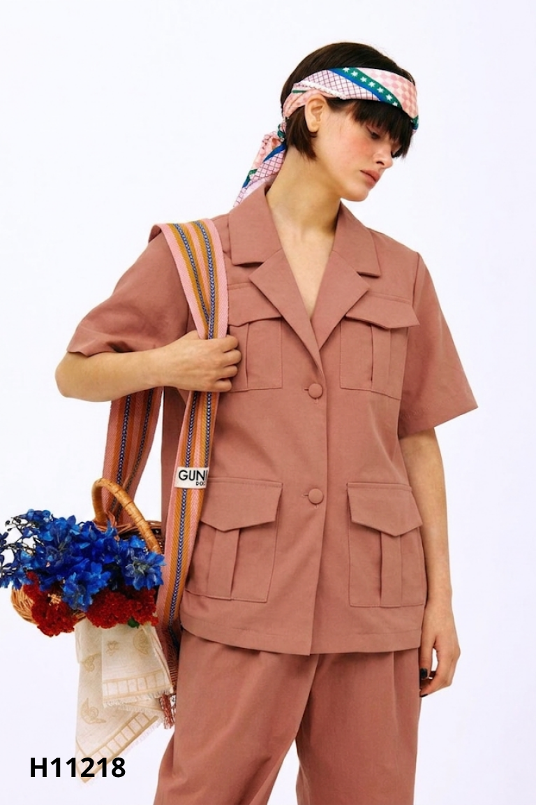 Áo blazers nâu tay cộc