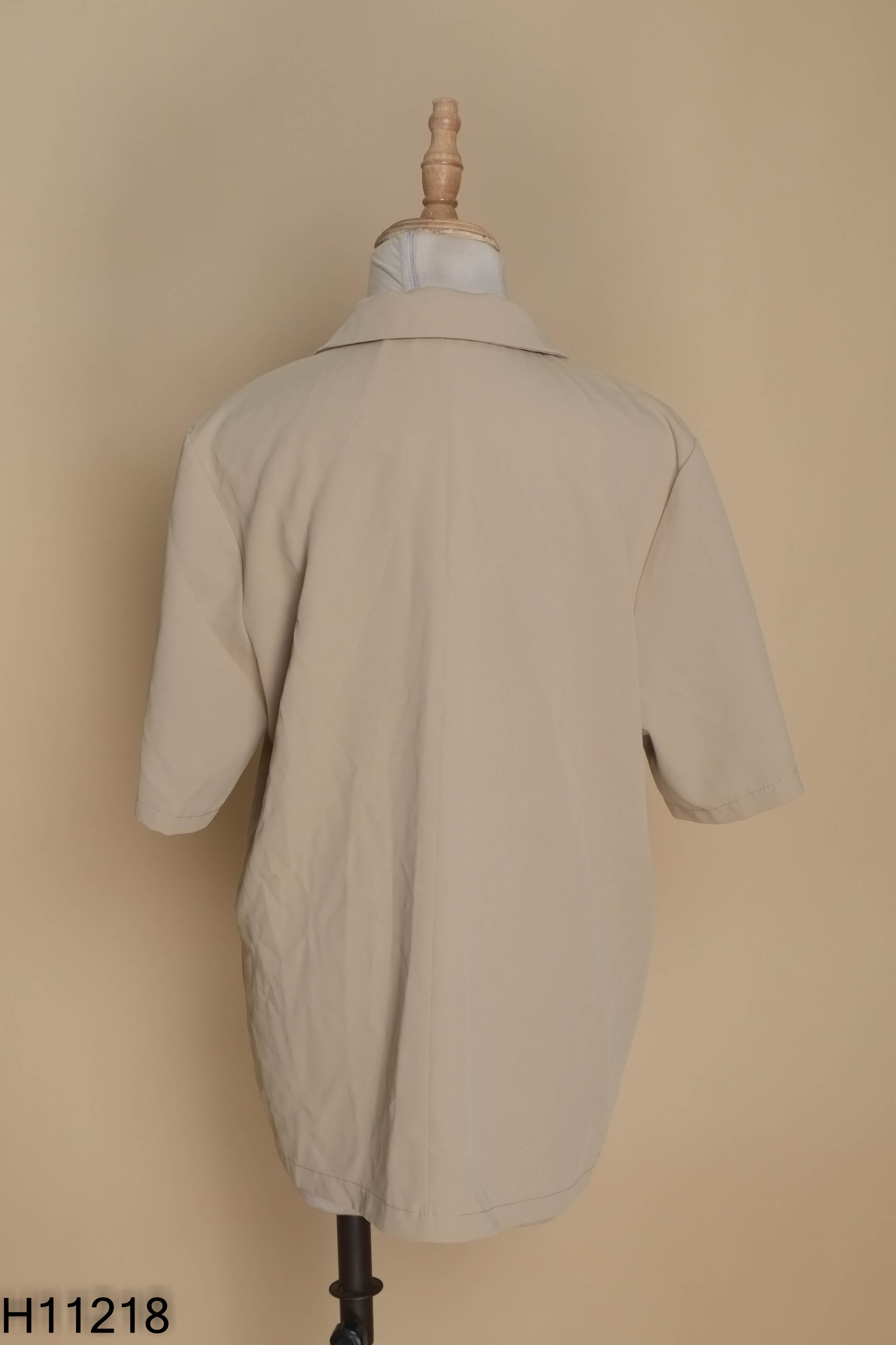 Áo blazers be nâu tay cộc