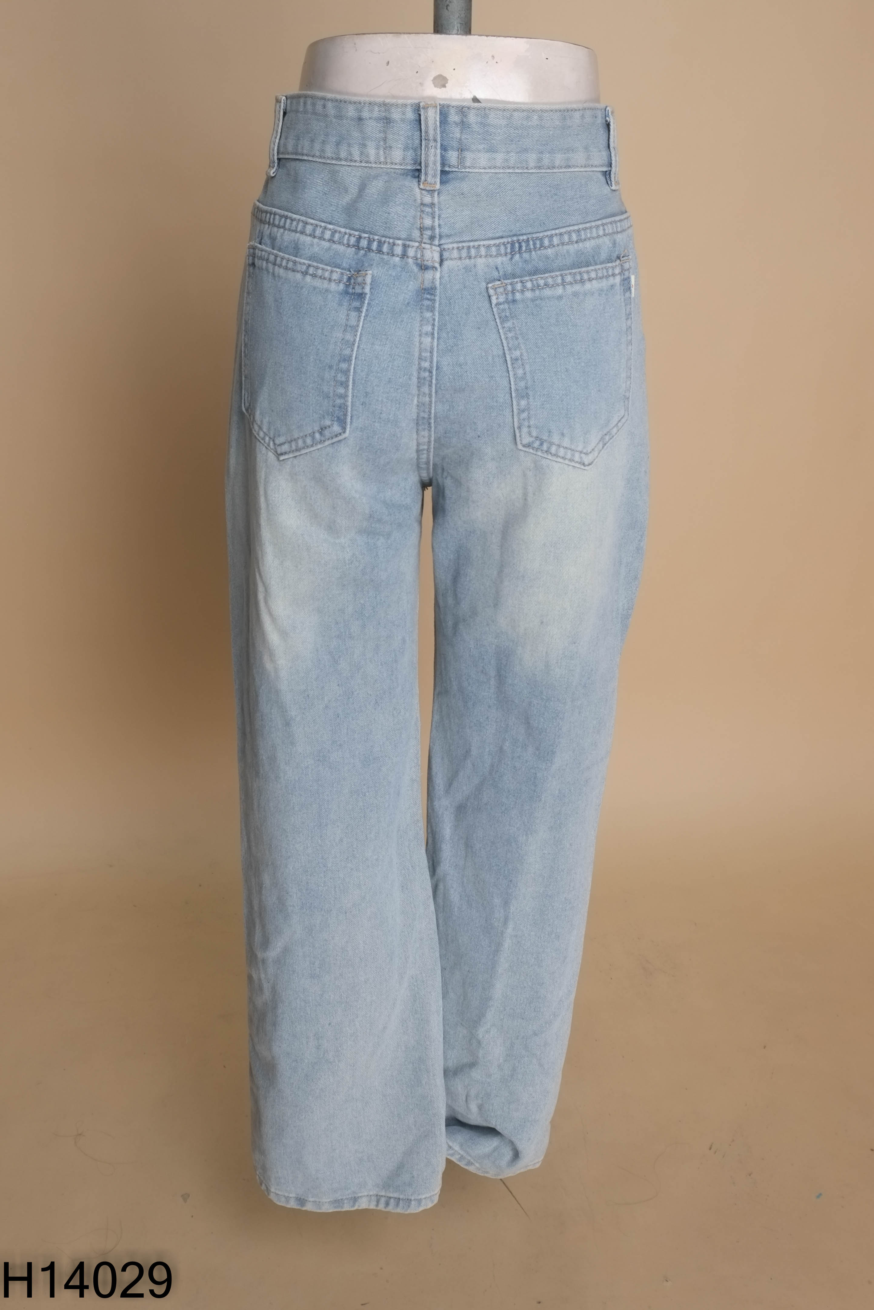 Quần jeans CALEM.CLUB xanh nhạt