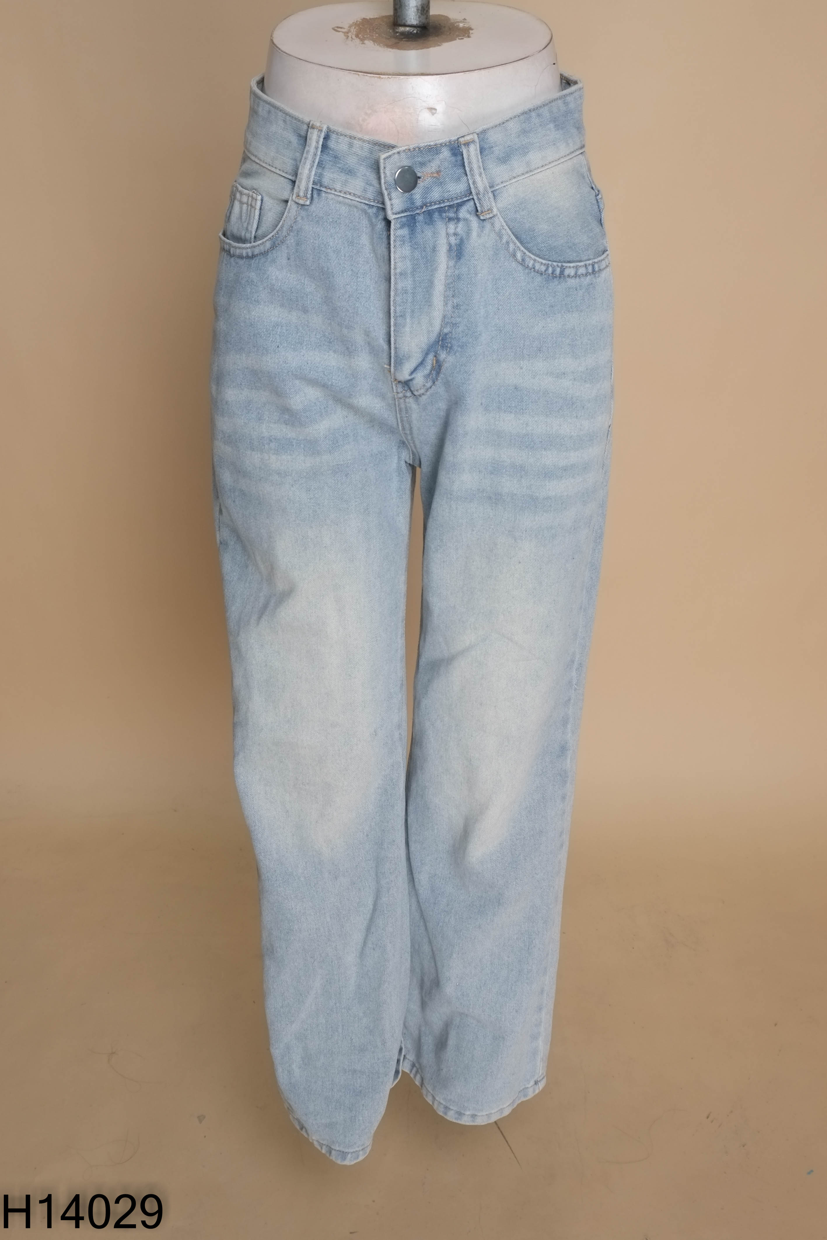 Quần jeans CALEM.CLUB xanh nhạt