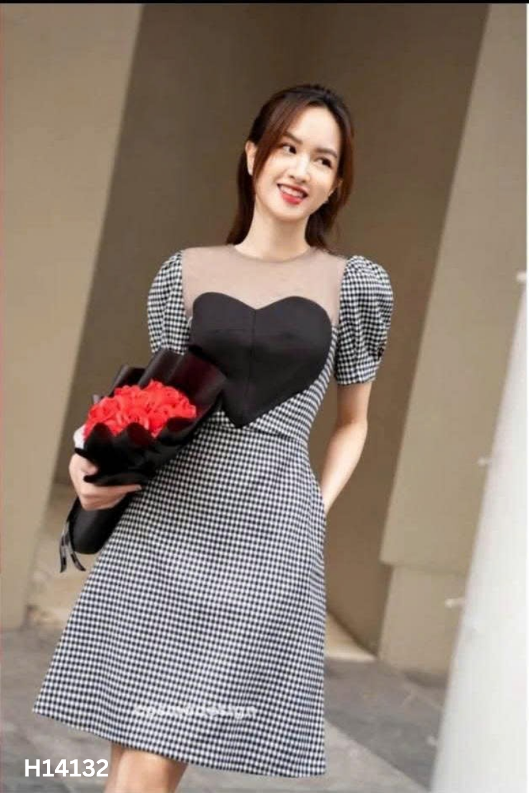 Váy dạ đen COSMO DESIGN phối lưới