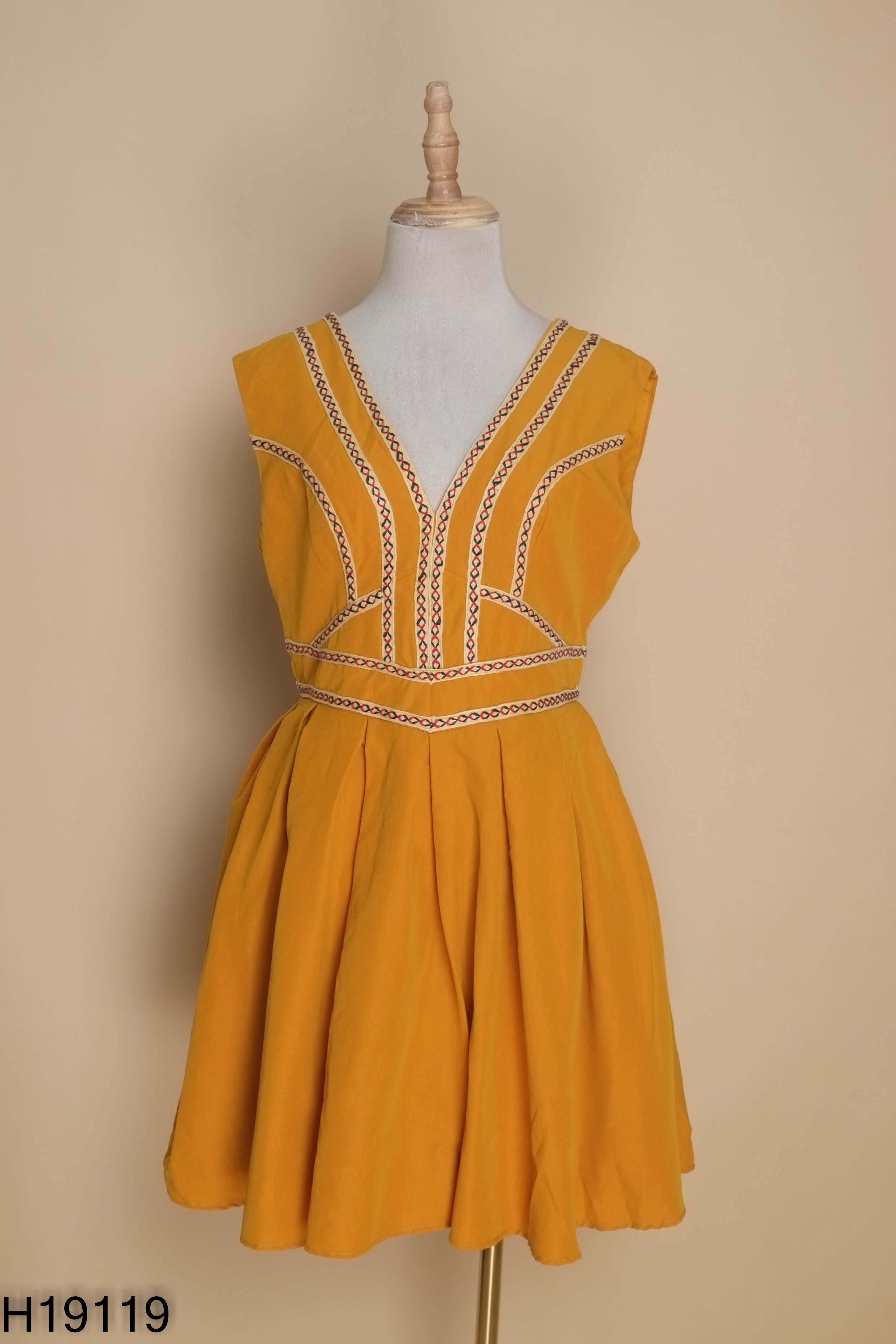 Váy SÒ VINTAGE vàng