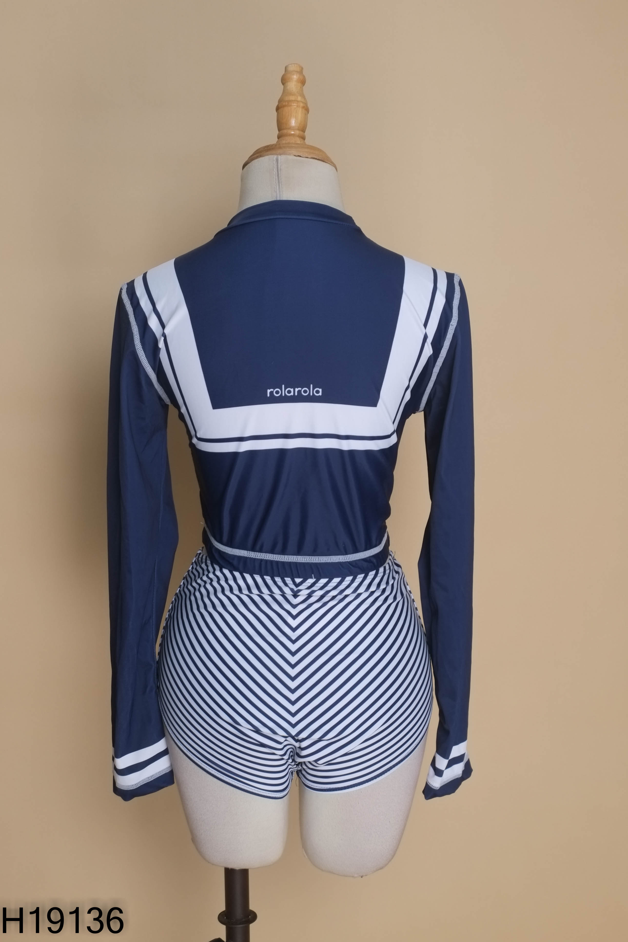 SET Áo Bikini 2 món xanh ROLAROLA + Quần xanh