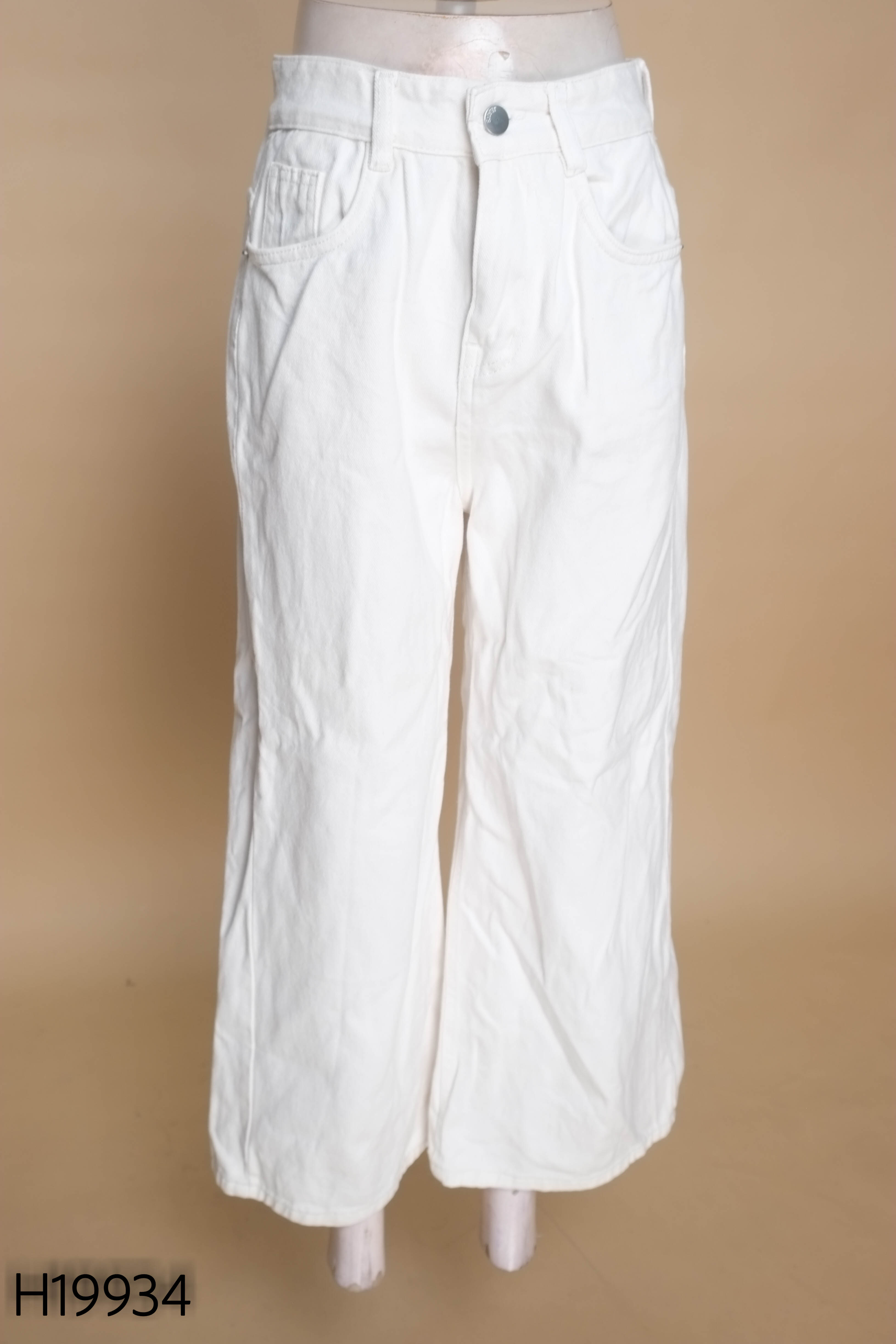 Quần jeans trắng THE QUAO dáng suông