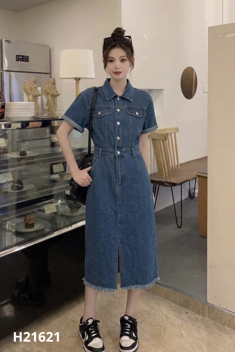 Váy jean xanh cúc bạc