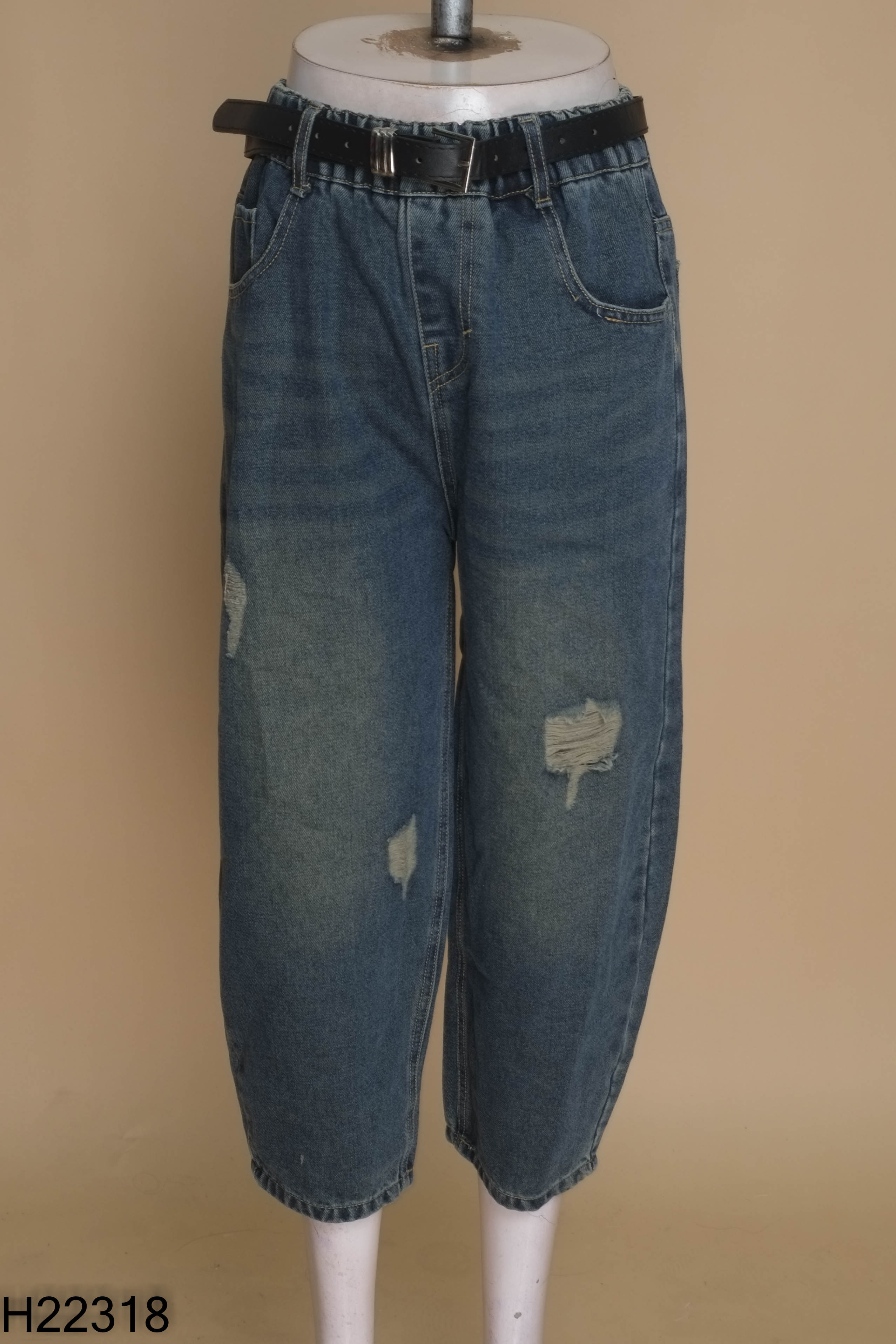 Quần jeans xanh baggy