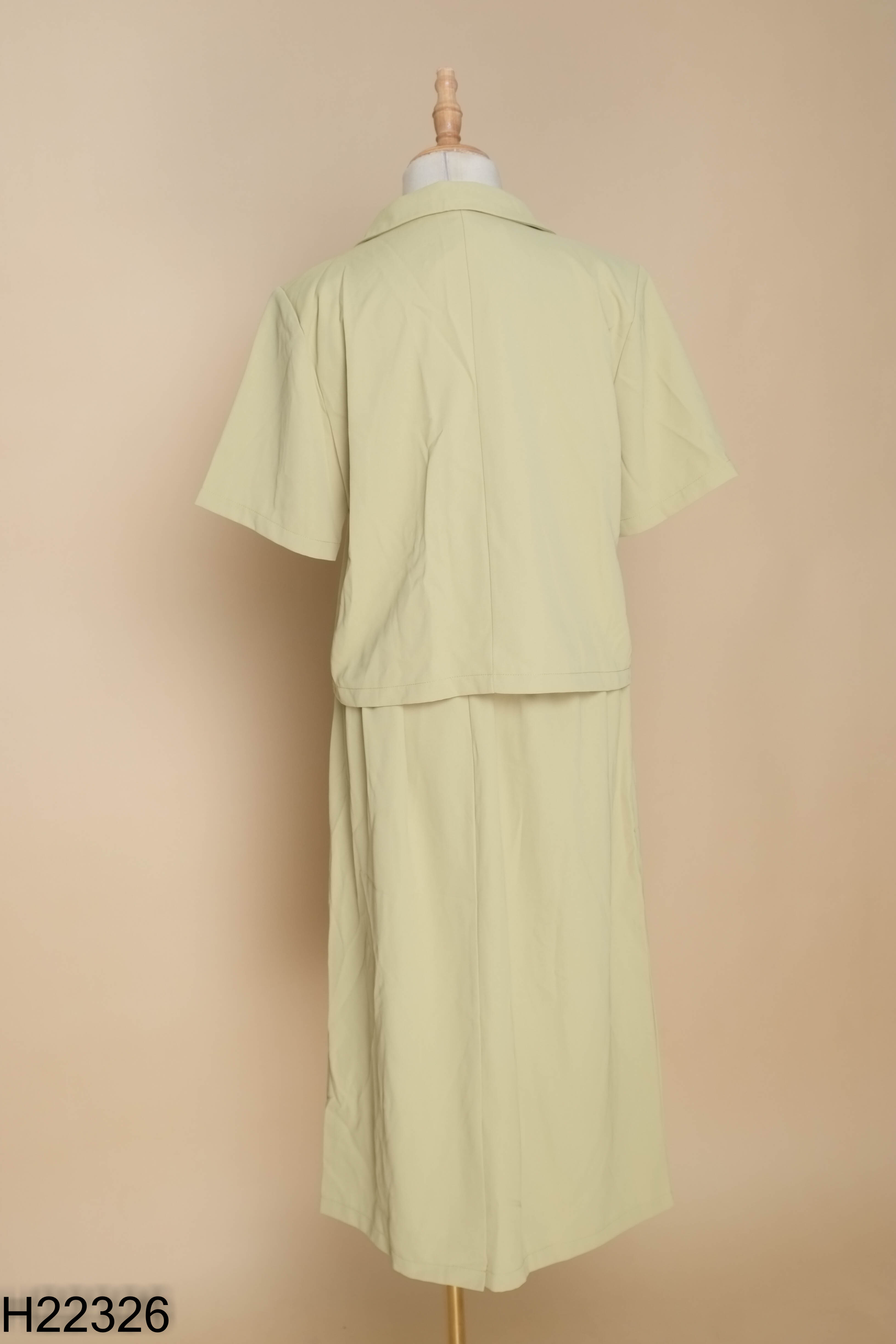 NEWTAG Set xanh áo kiểu + chân váy