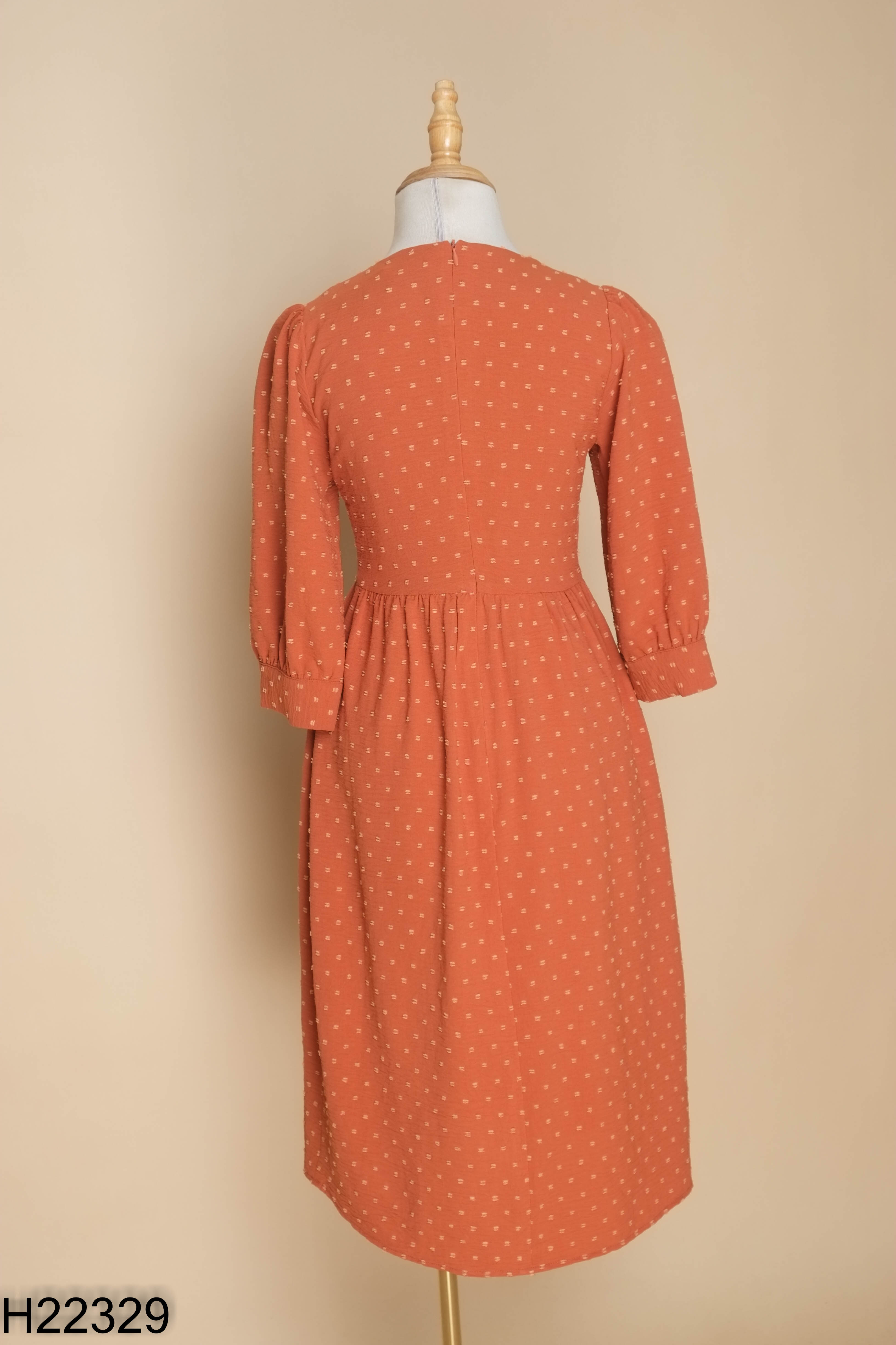 Váy ADORE DRESS nâu thêu họa tiết