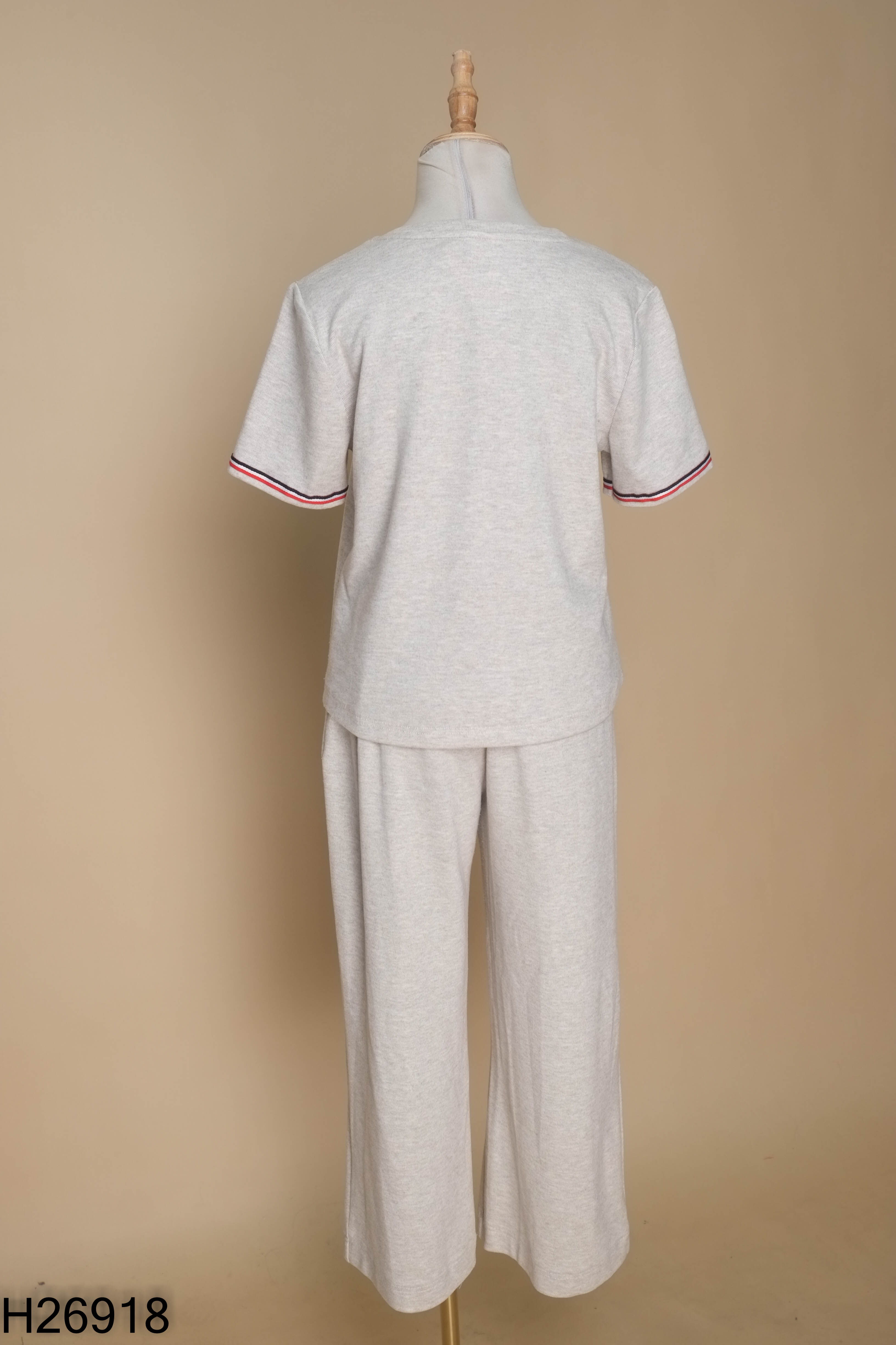 Set Áo nỉ mỏng be tiêu cộc tay + Quần dài