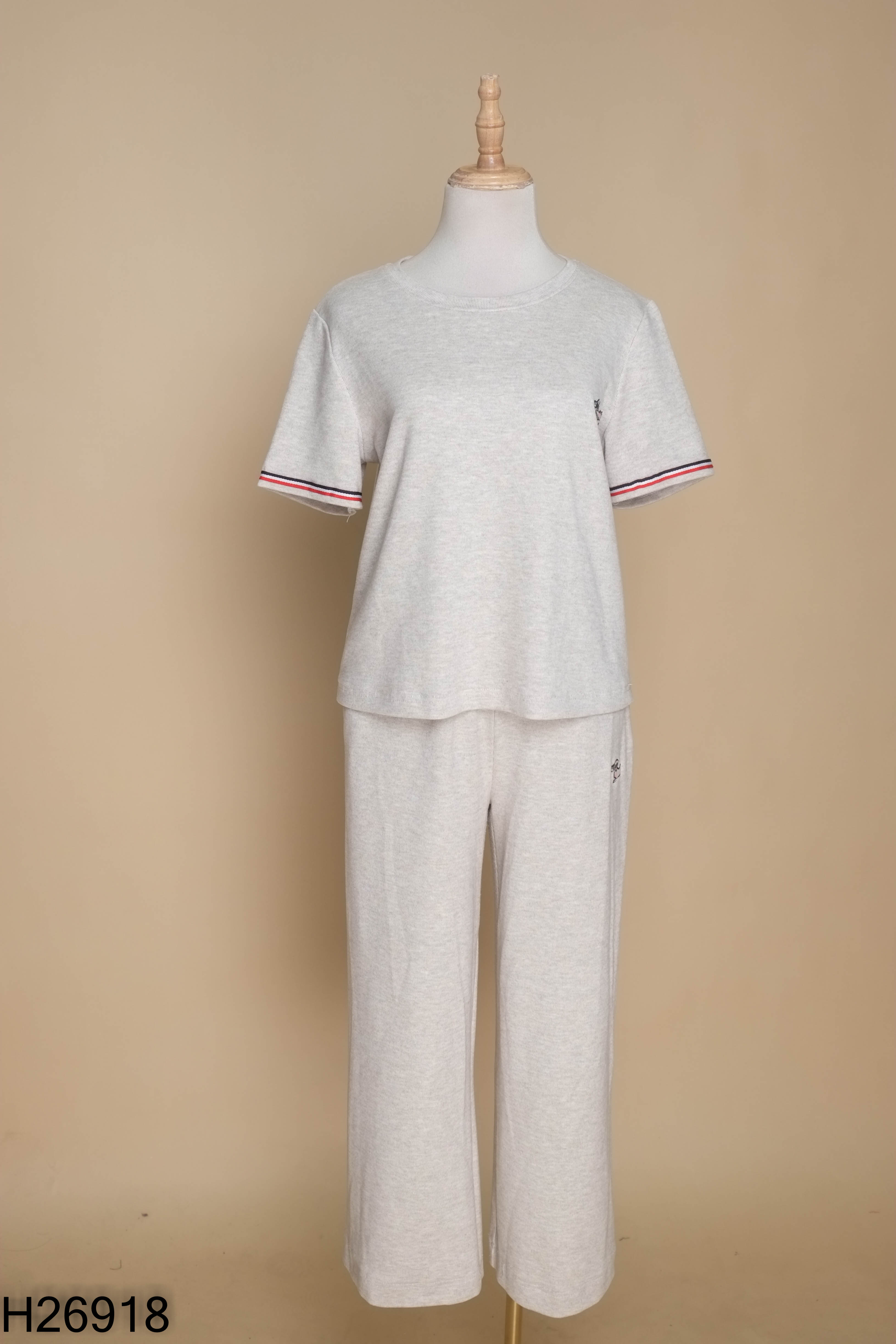 Set Áo nỉ mỏng be tiêu cộc tay + Quần dài