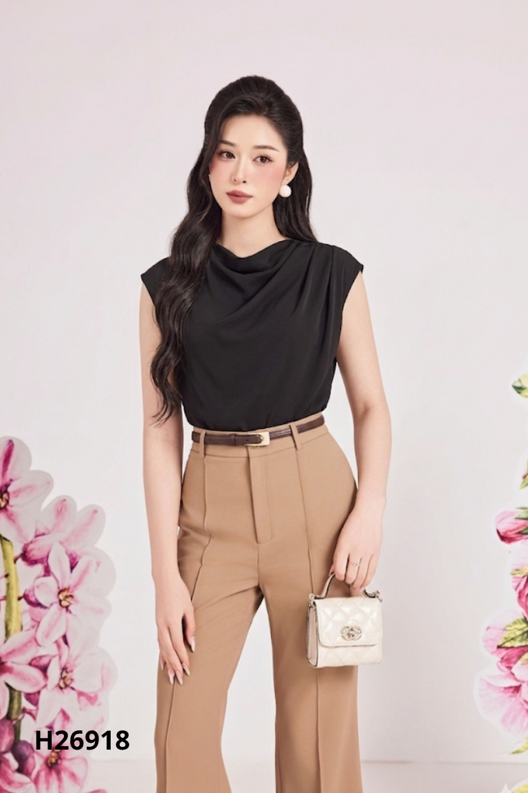 Áo đen trơn sát nách cổ tròn