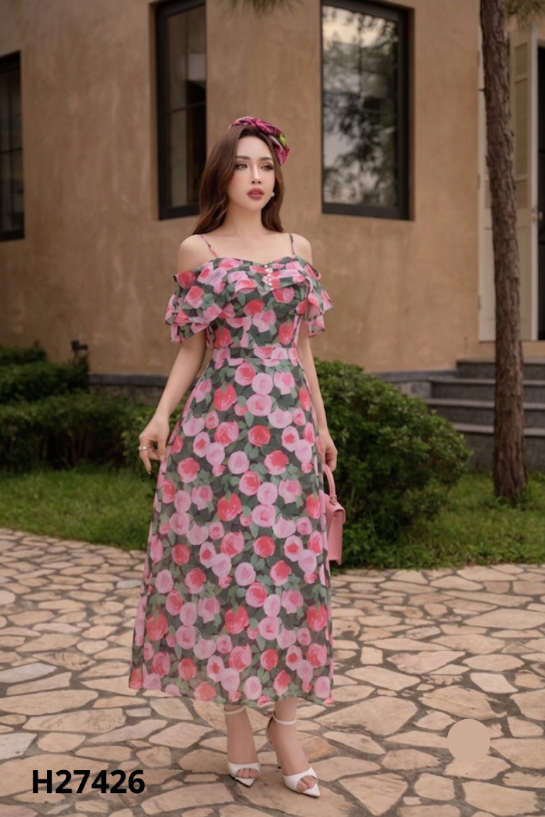 Váy NEM đen họa tiết hoa