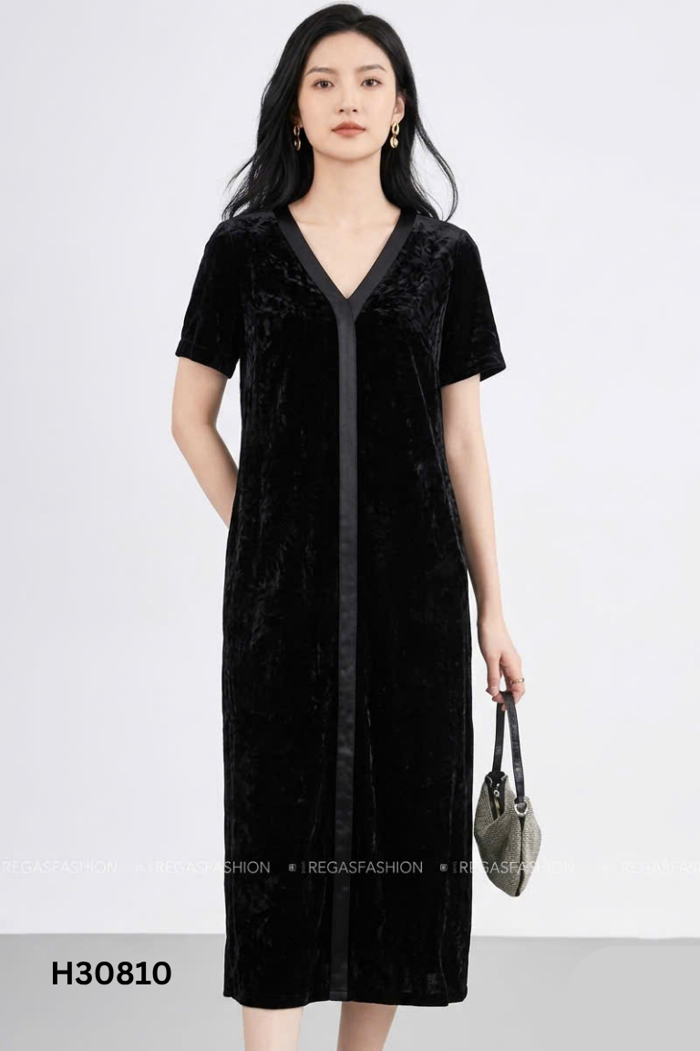 Váy nhung đen nơ sau lưng