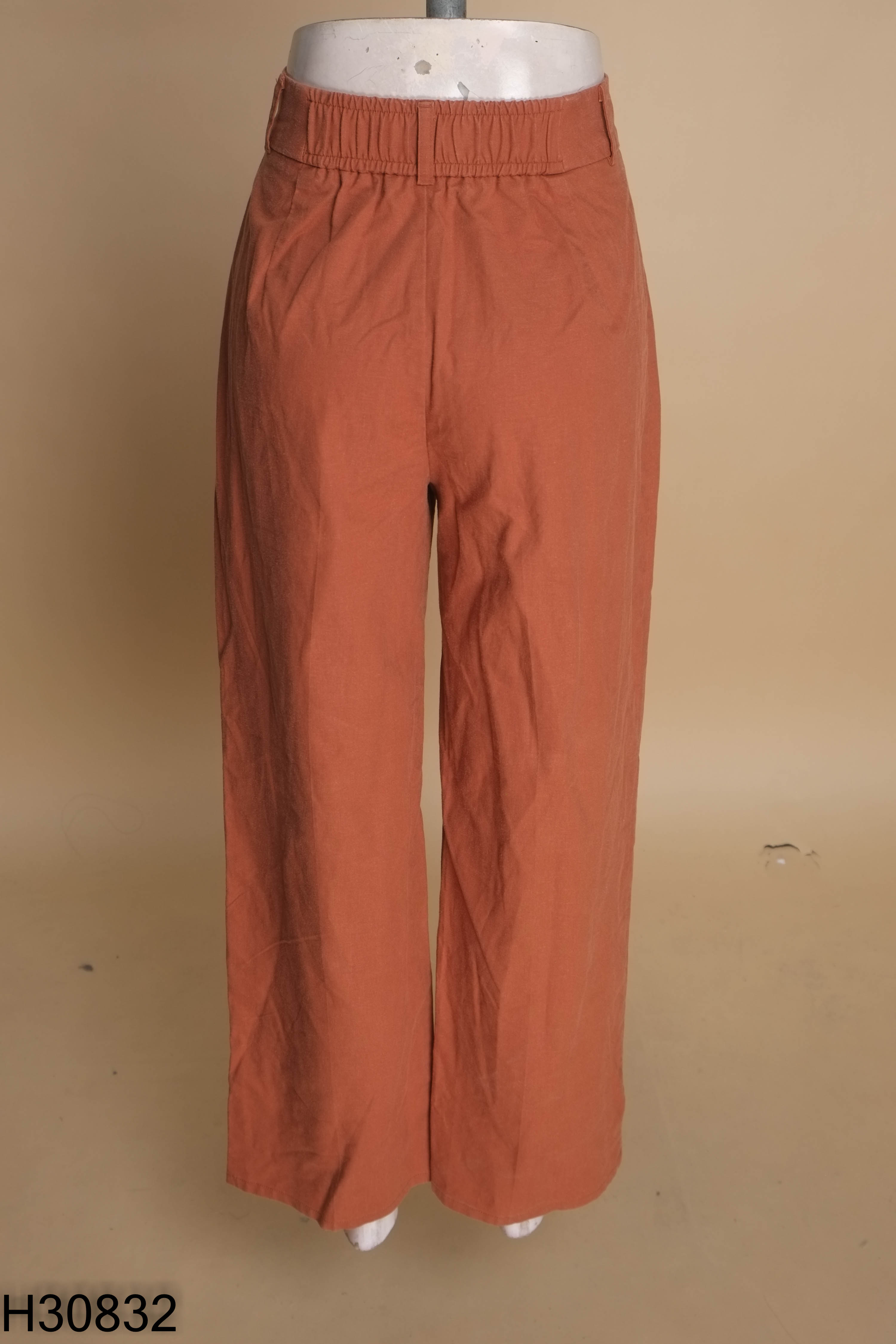 Quần linen UNIQLO nâu cam