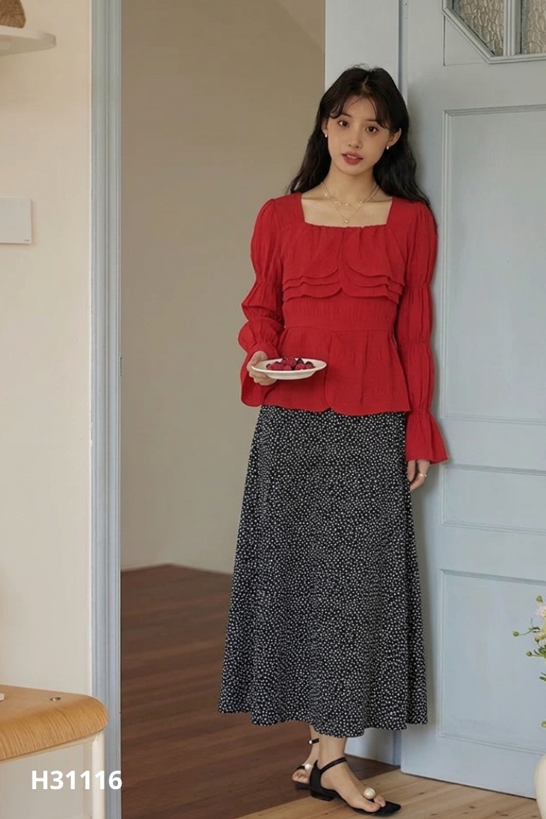 Set Áo đỏ phối kiểu + Chân váy đen chấm bi
