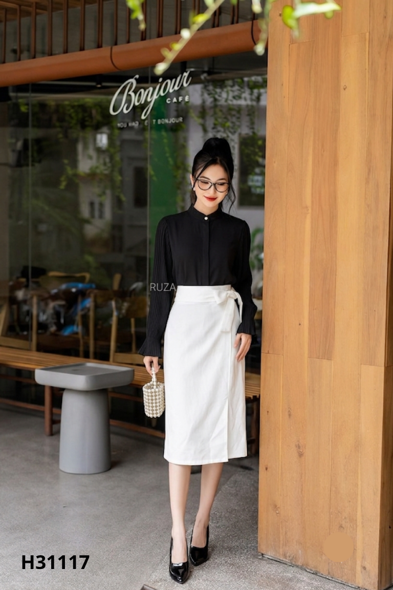 Set áo đen + chân váy trắng