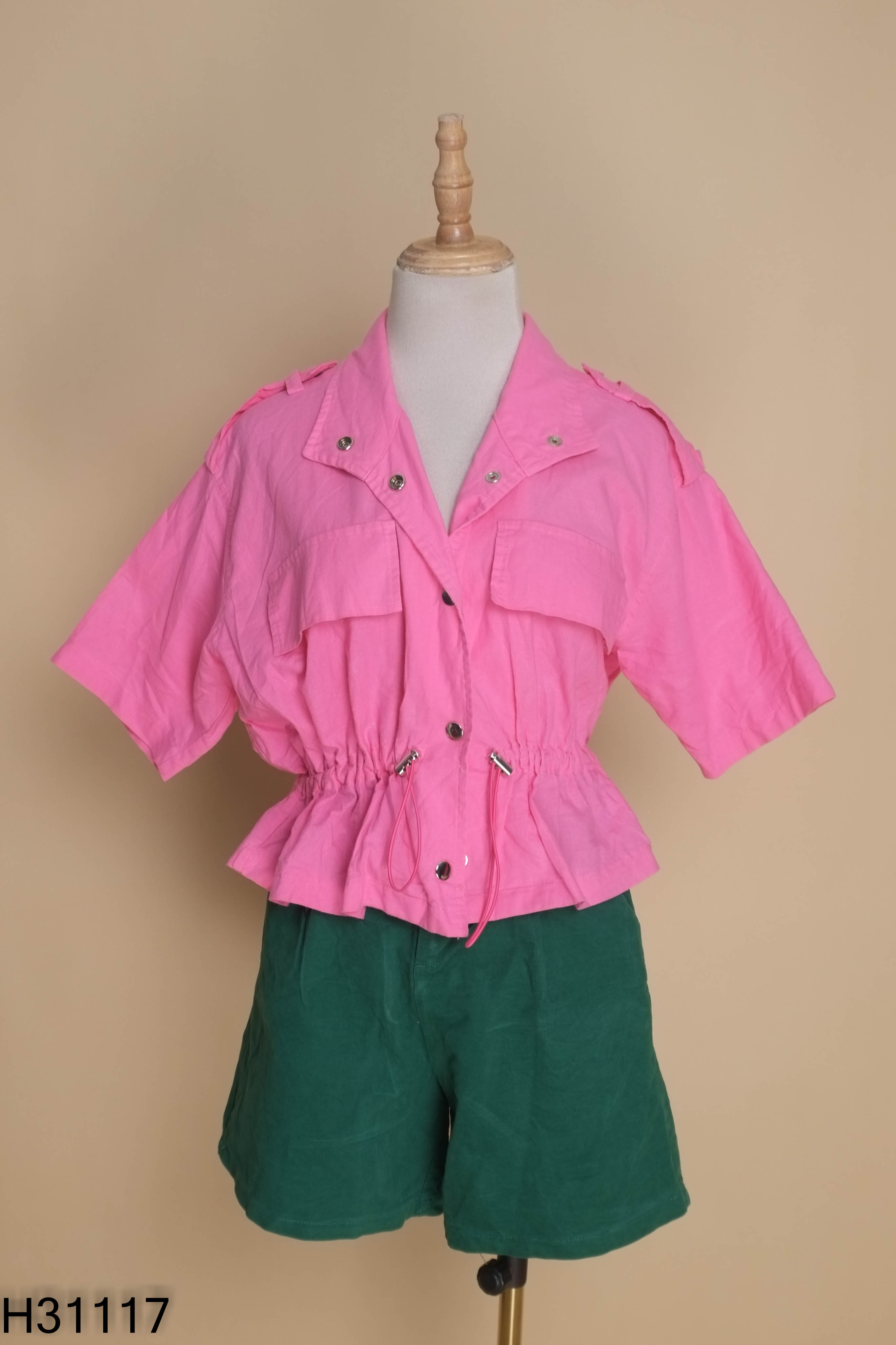 Set áo sơ mi hồng sen + quần short xanh