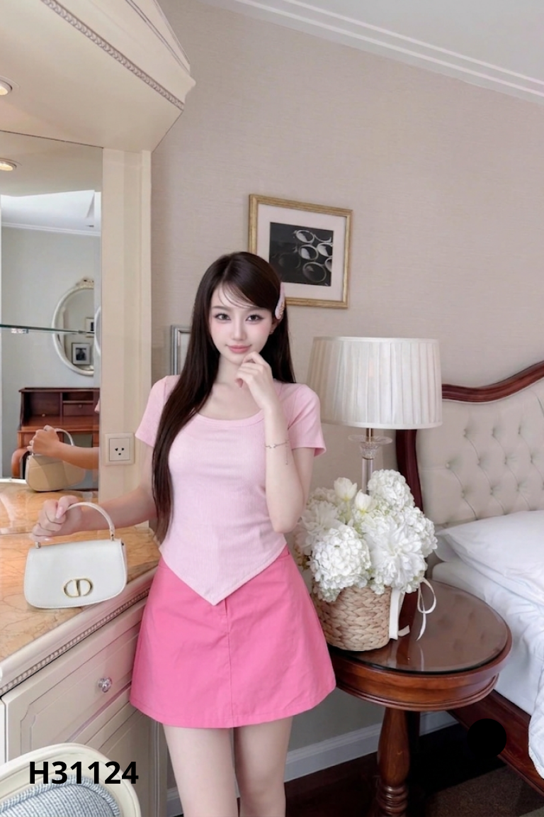 Set hồng 7SEVEN+váy