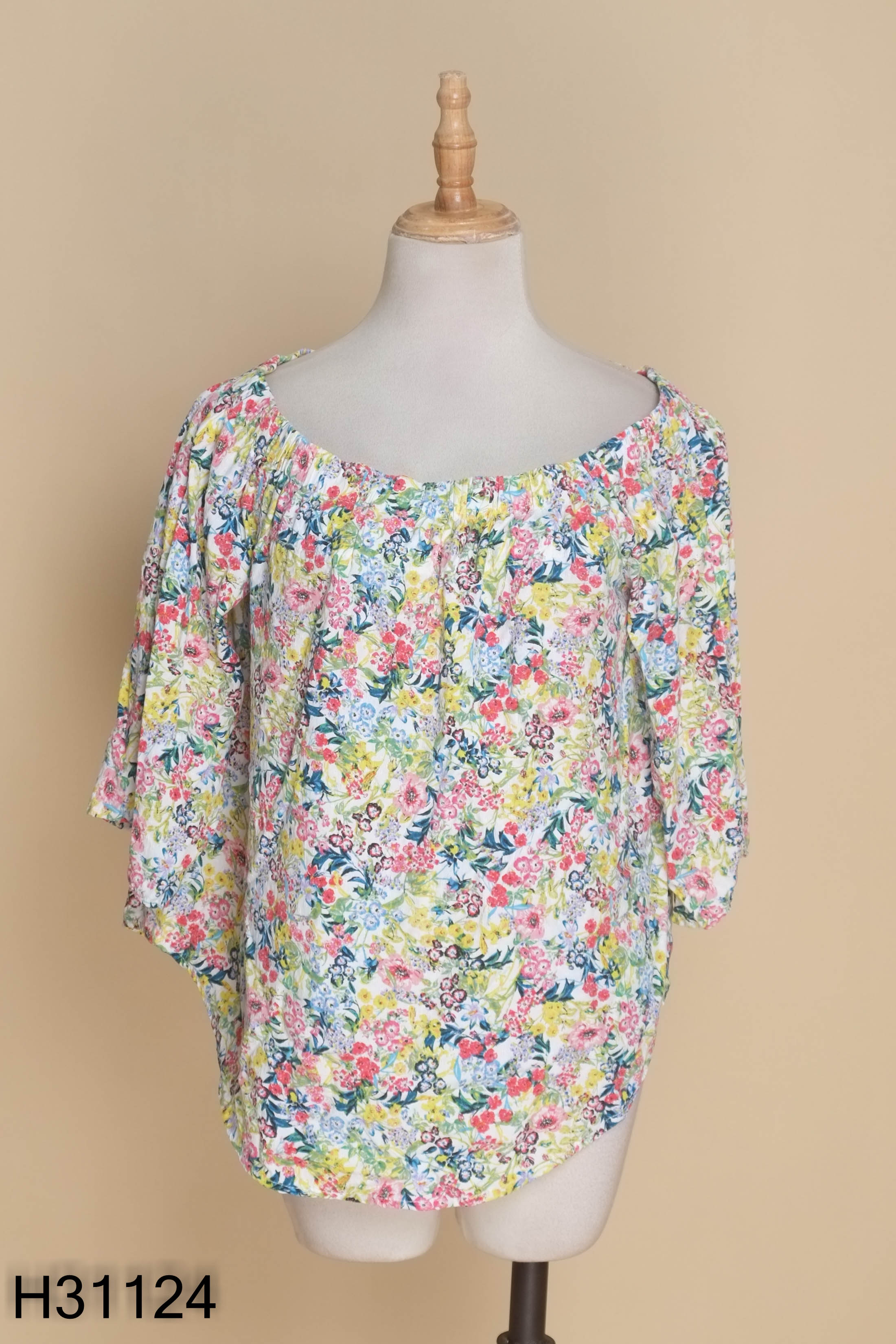 Áo trễ vai xanh hoa H&M