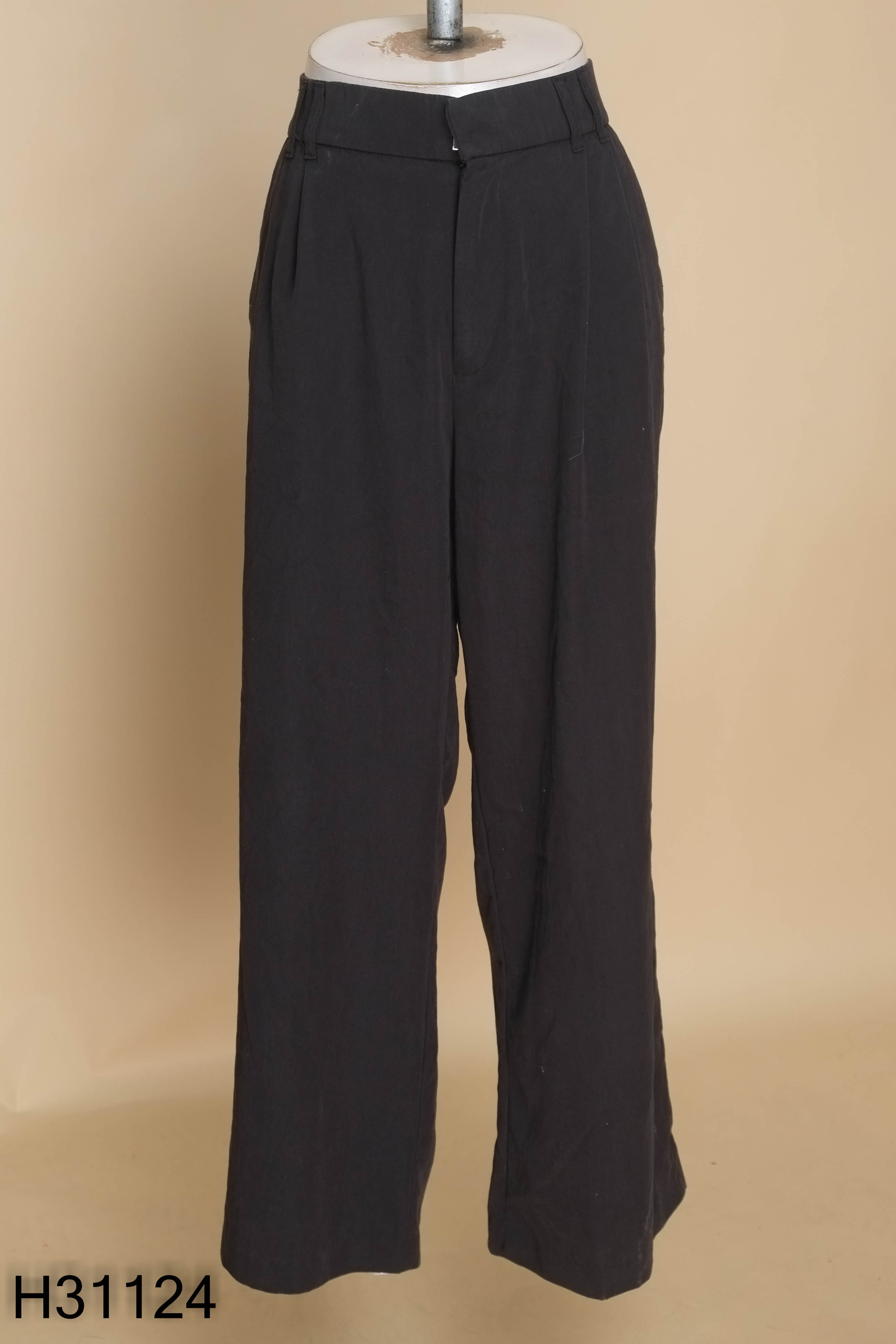 Quần đen suông ZARA