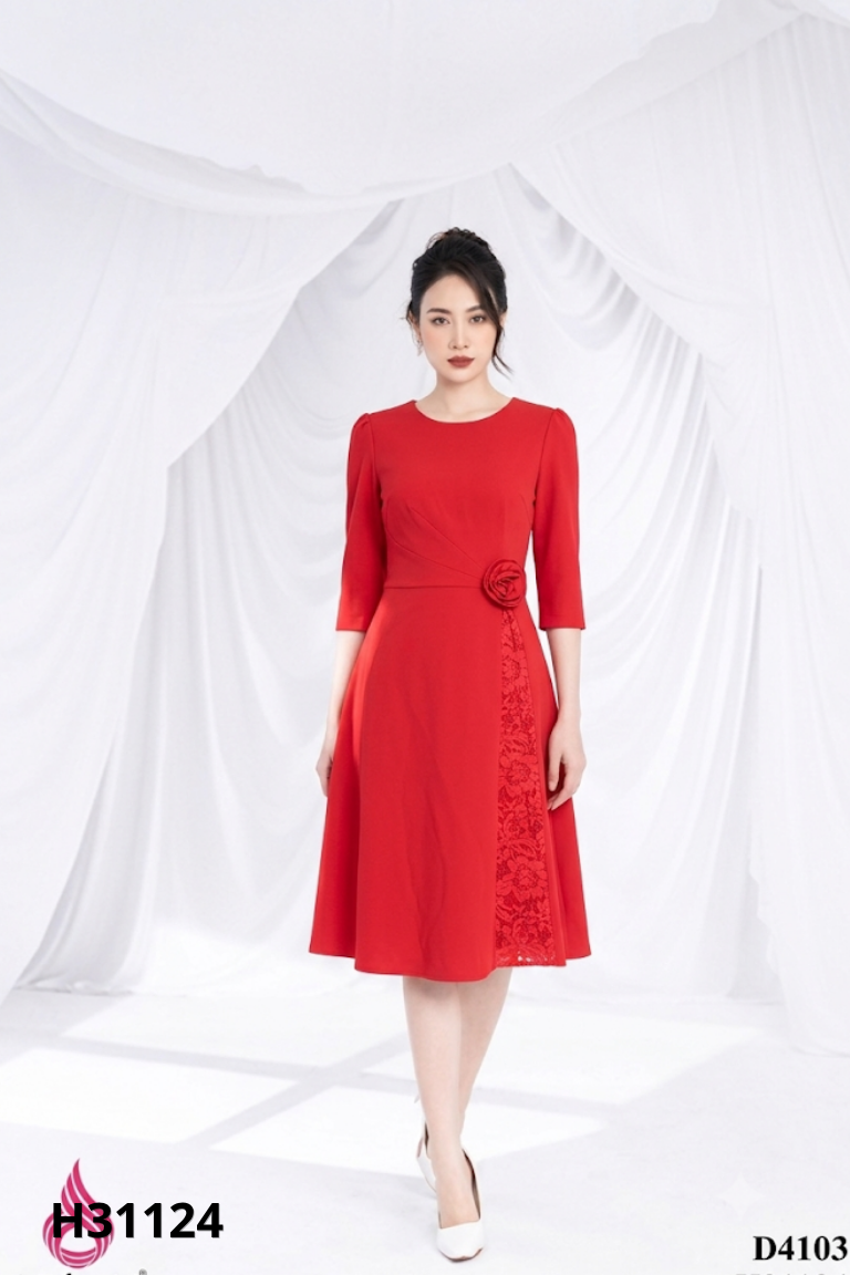 Váy đỏ EMVY đính hoa