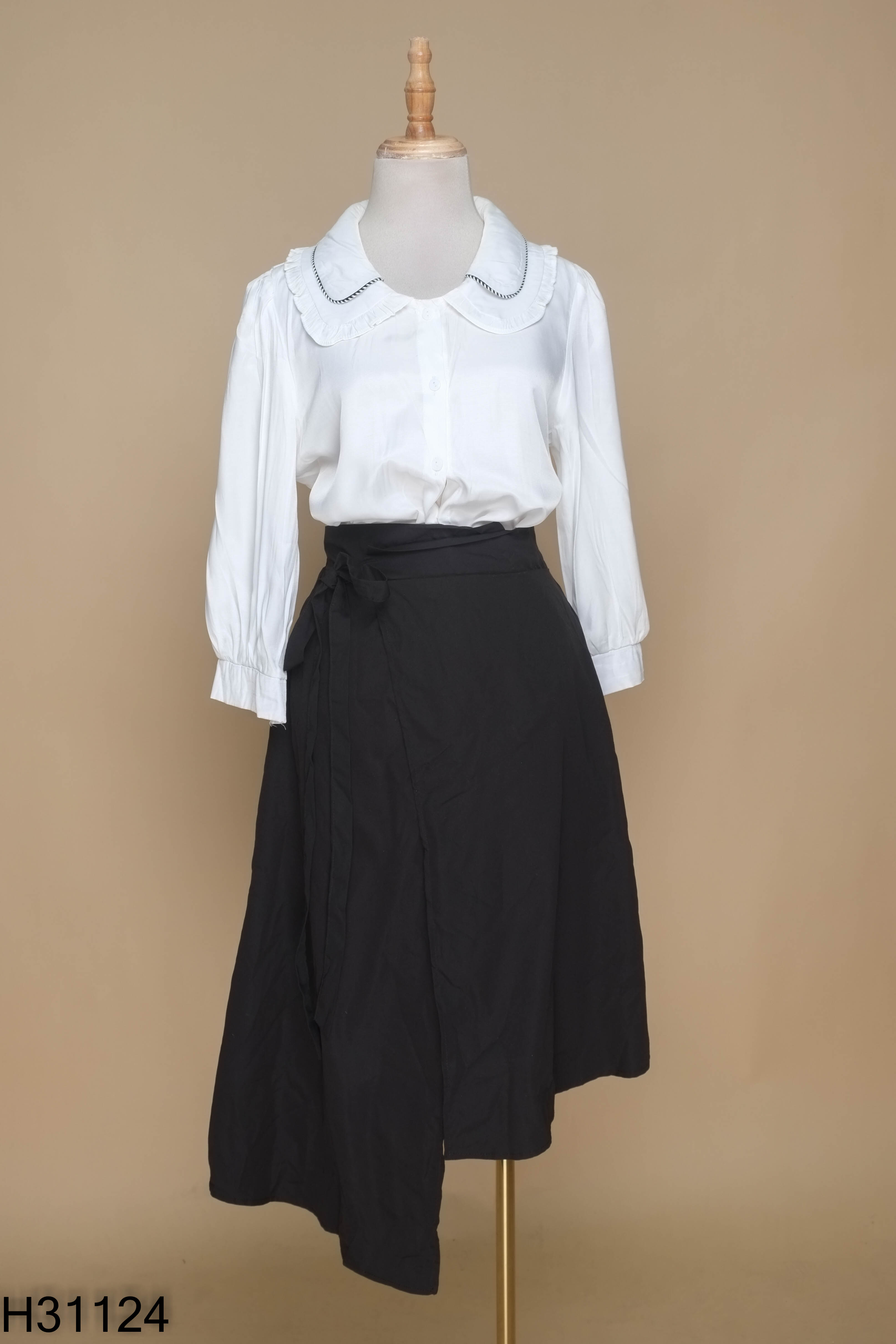 Set sơ mi trắng+váy MORJIN