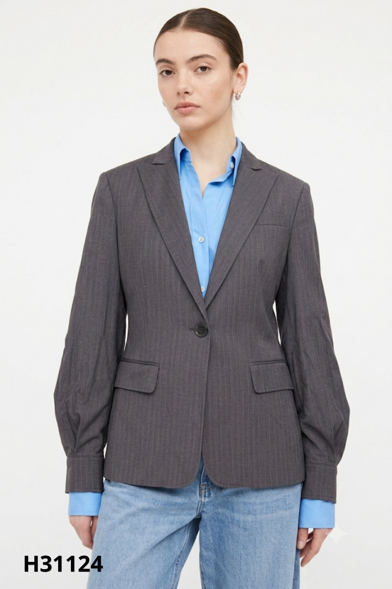 Áo blazer ghi kẻ BCBG MAXAZRIA