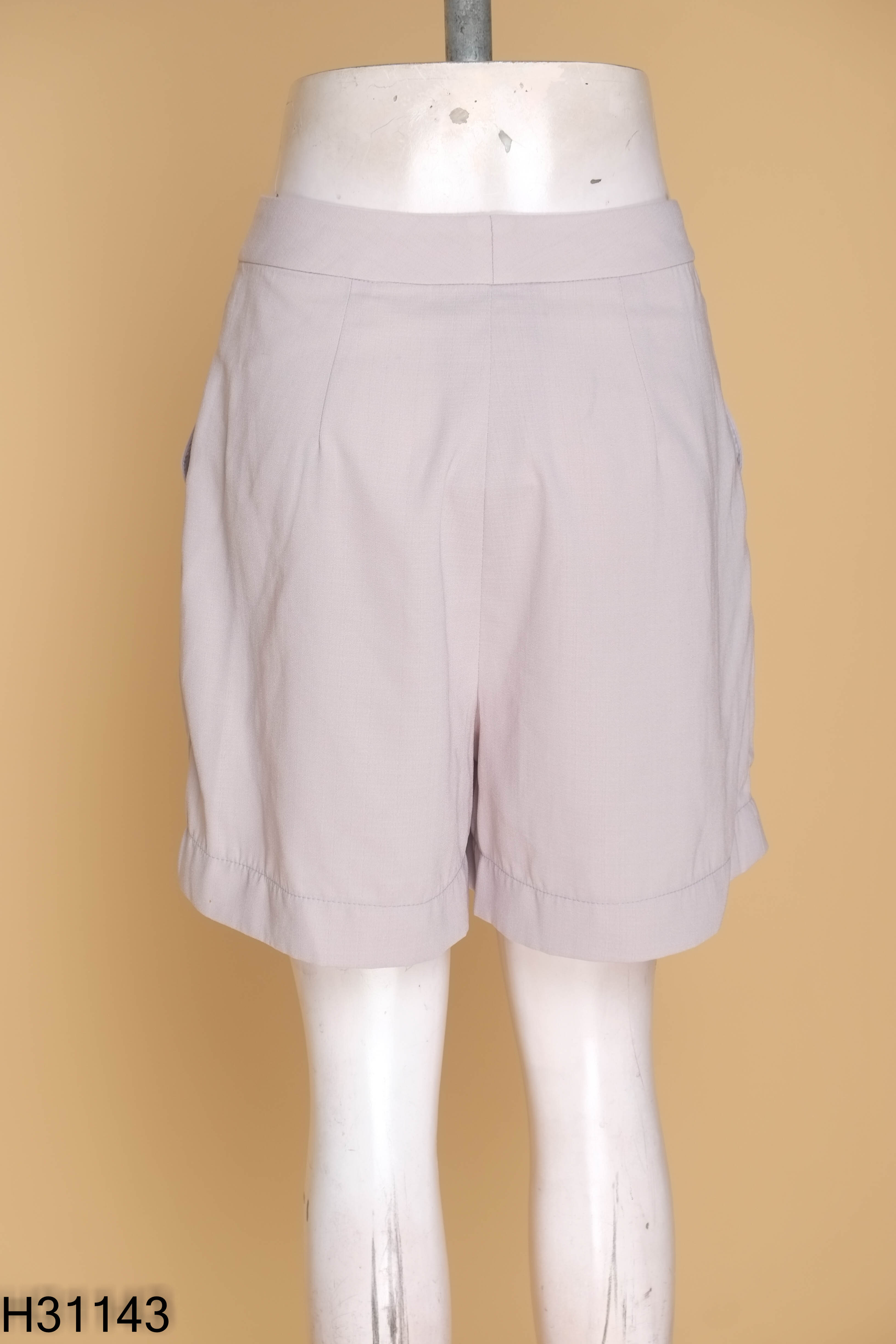 Quần short ghi có túi