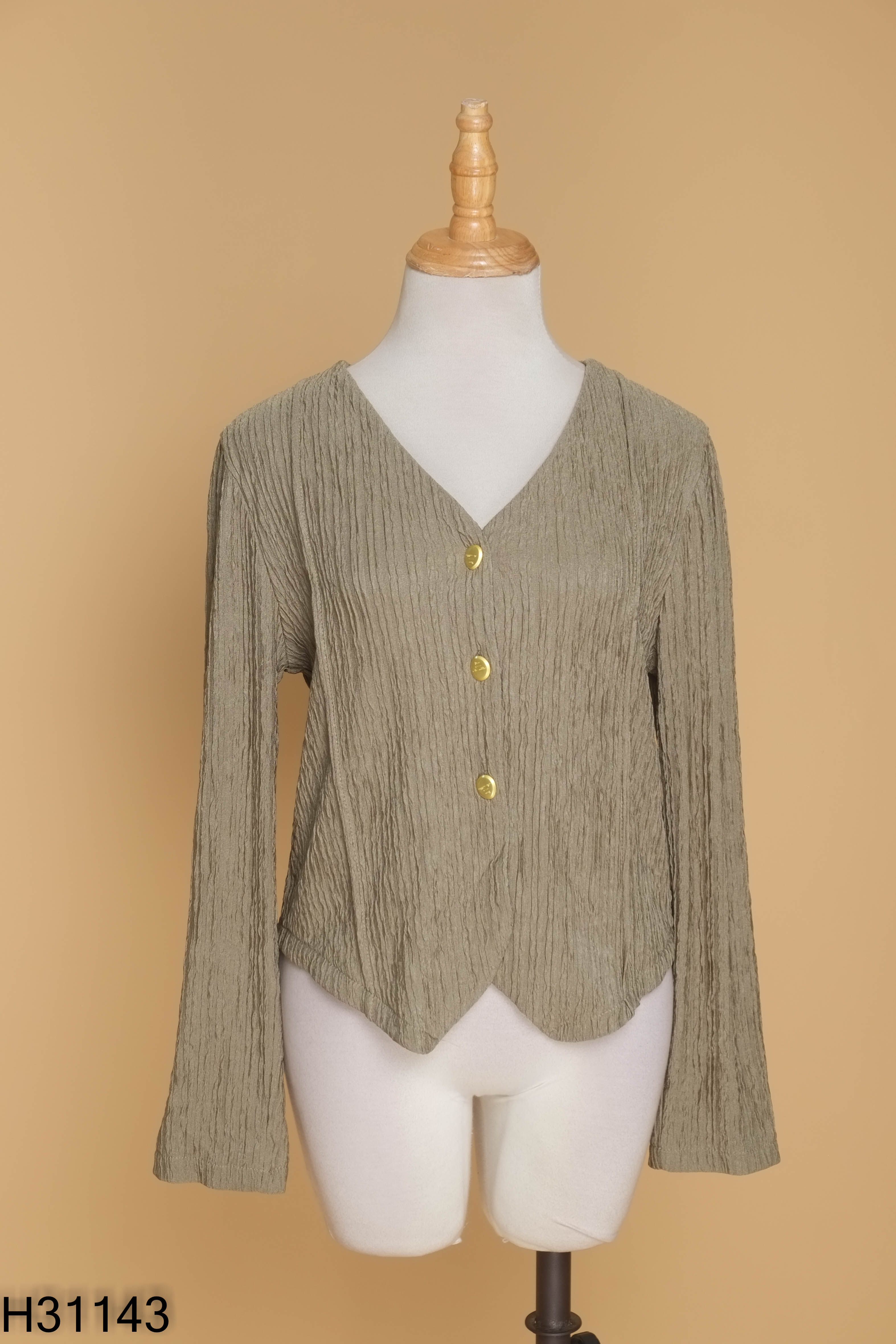 Áo cardigan xanh rêu